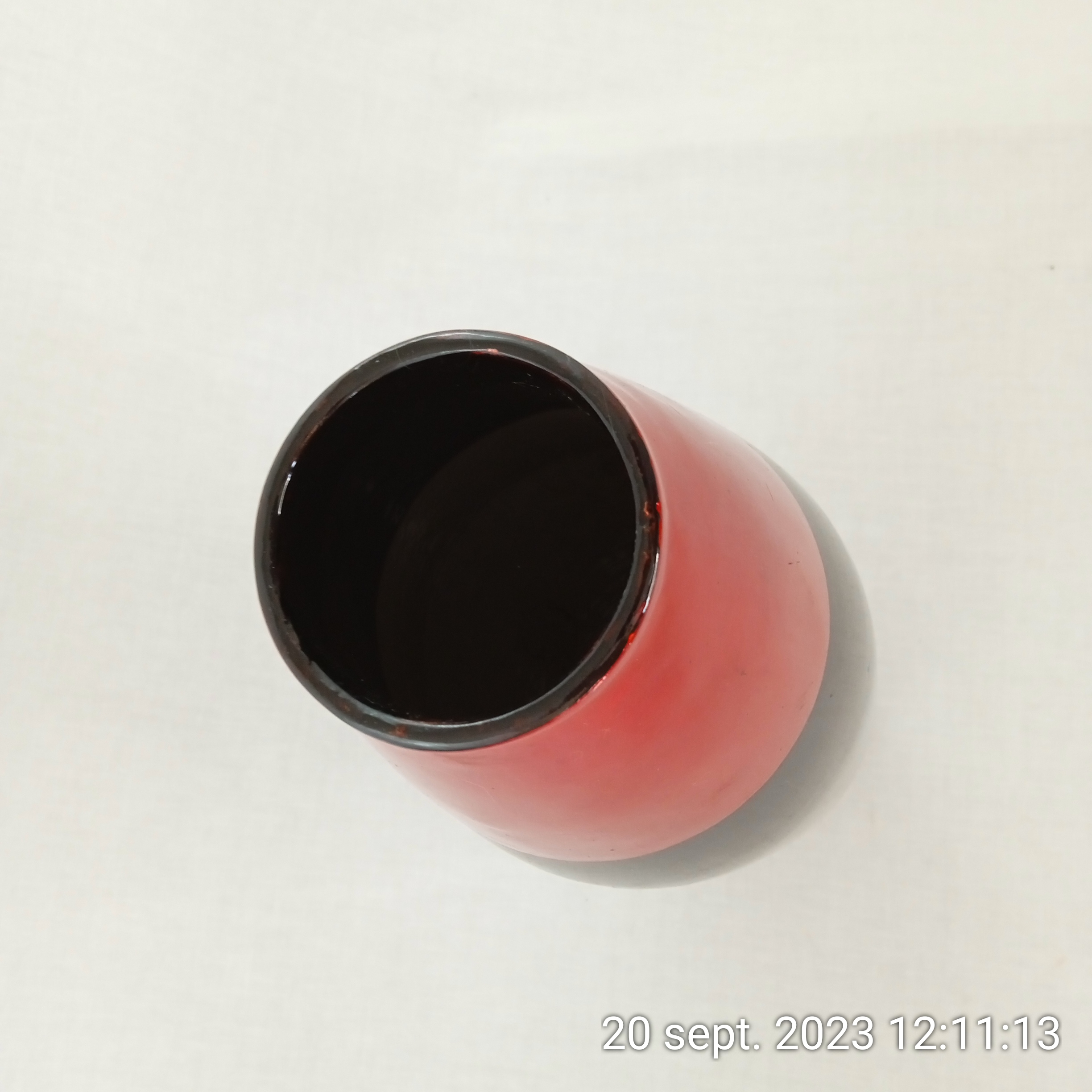 Voir photo 3 de Vase XXL style art déco 42 cm en céramique noir et rouge Vase XXL style art déco 42 cm en céramique noir et rouge Très bon état reconditionné photo 3