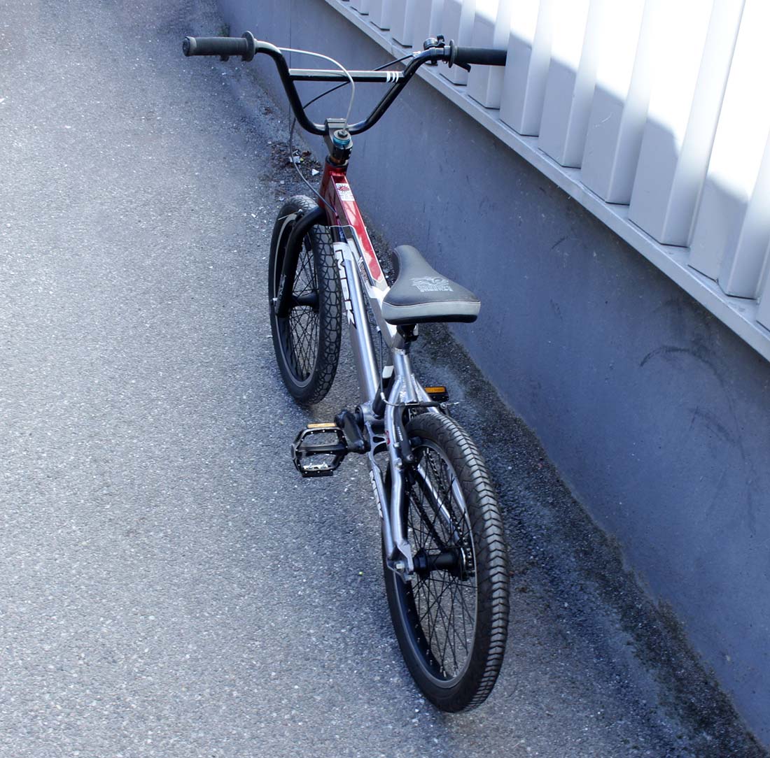 Voir photo 4 de Vélo de compétition BMX MBK Vélo de compétition BMX MBK État correct reconditionné photo 4