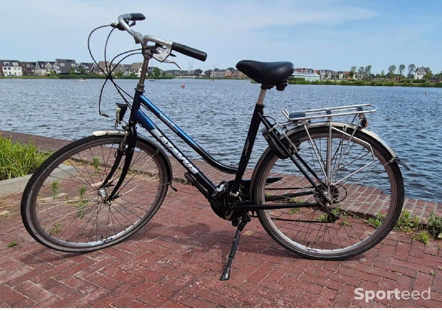 Vélo de ville hollandais Batavus – Excellent état Très bon état - 150,00 € Vélo de ville hollandais Batavus – Excellent état Très bon état 24 Bicycles reconditionné disponible sur Sporteed