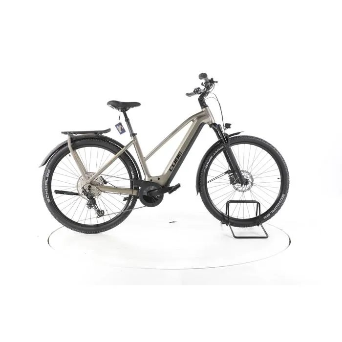 Vélo électrique - Cube Kathmandu Hybrid Pro - beige - Vélo électrique de trekking - Bosch 625 Wh Reconditionné refurbished reconditionné disponible sur Cdiscount Seconde Vie