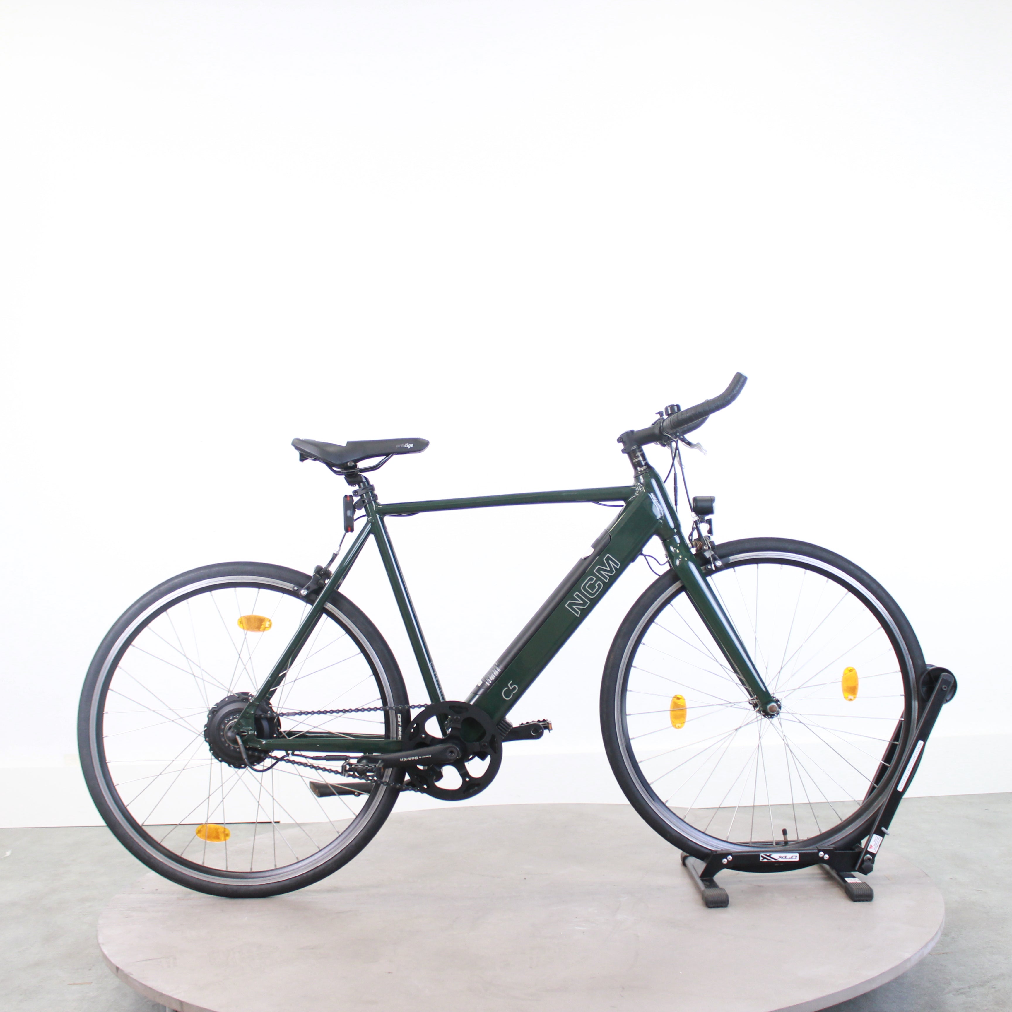 Vélo électrique NCM C5 reconditionné disponible sur Loewi
