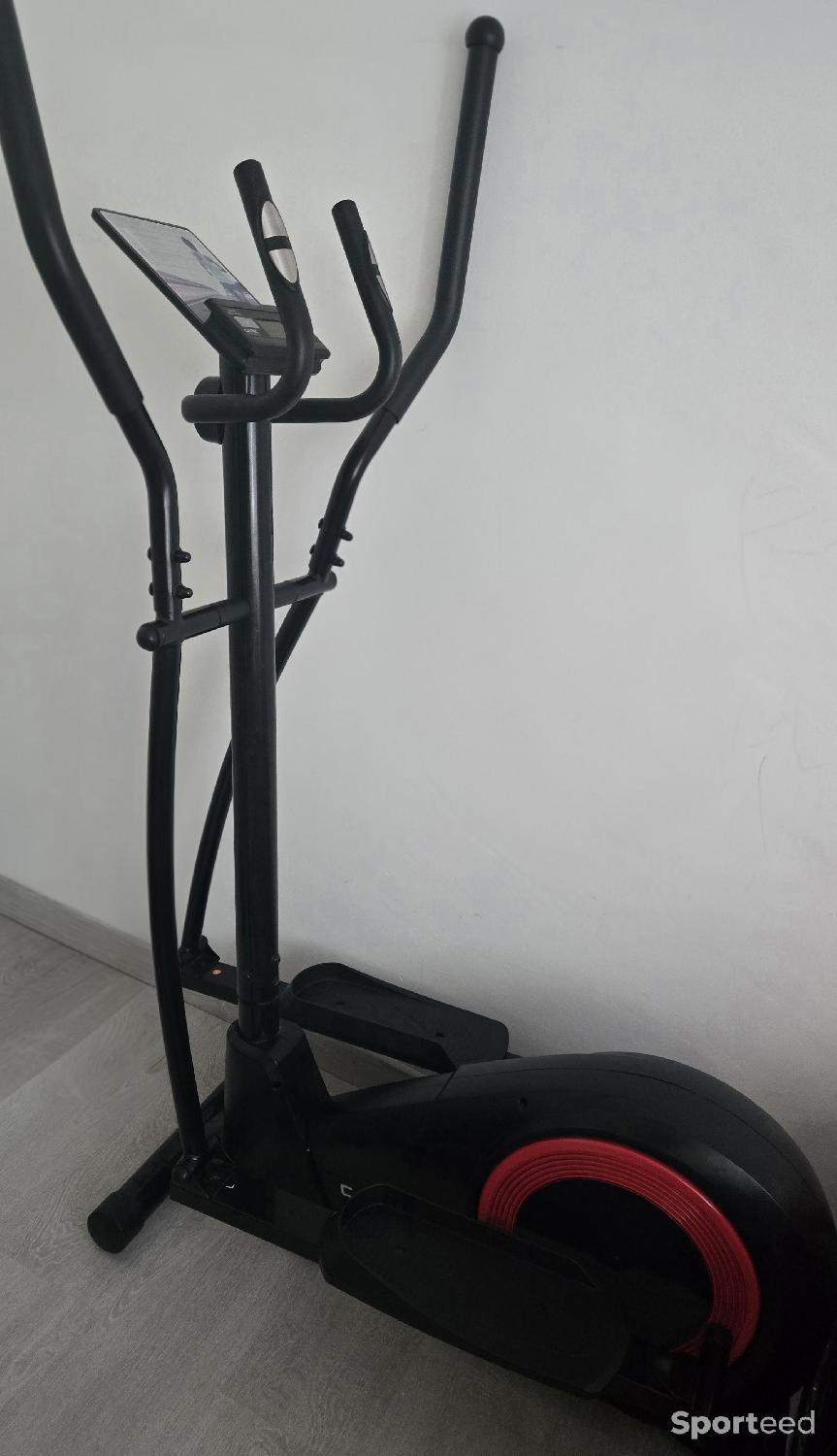 Vélo elliptique Care CE-665 Très bon état - 250,00 € Vélo elliptique Care CE-665 Très bon état N/A (Il existe de nombreuses entreprises et marques qui utilis reconditionné disponible sur Sporteed