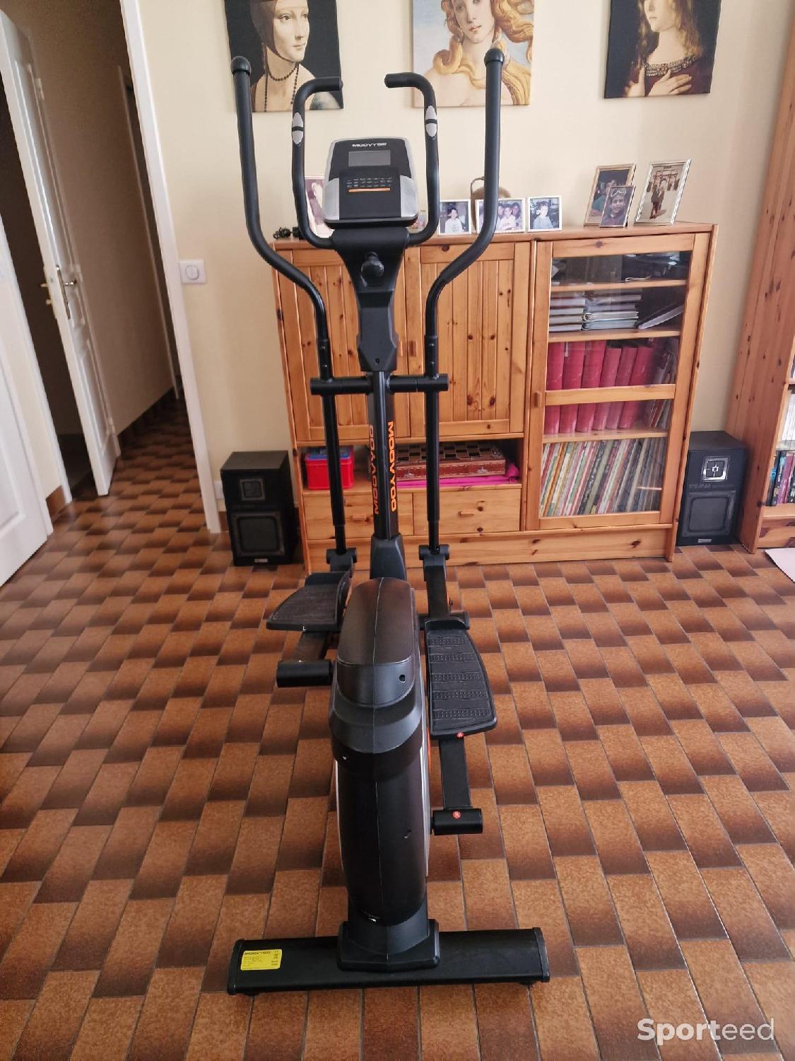 Vélo elliptique MOOVYO Krypton Très bon état N/A (je n'ai pas trouvé d'informations reconditionné disponible sur Sporteed