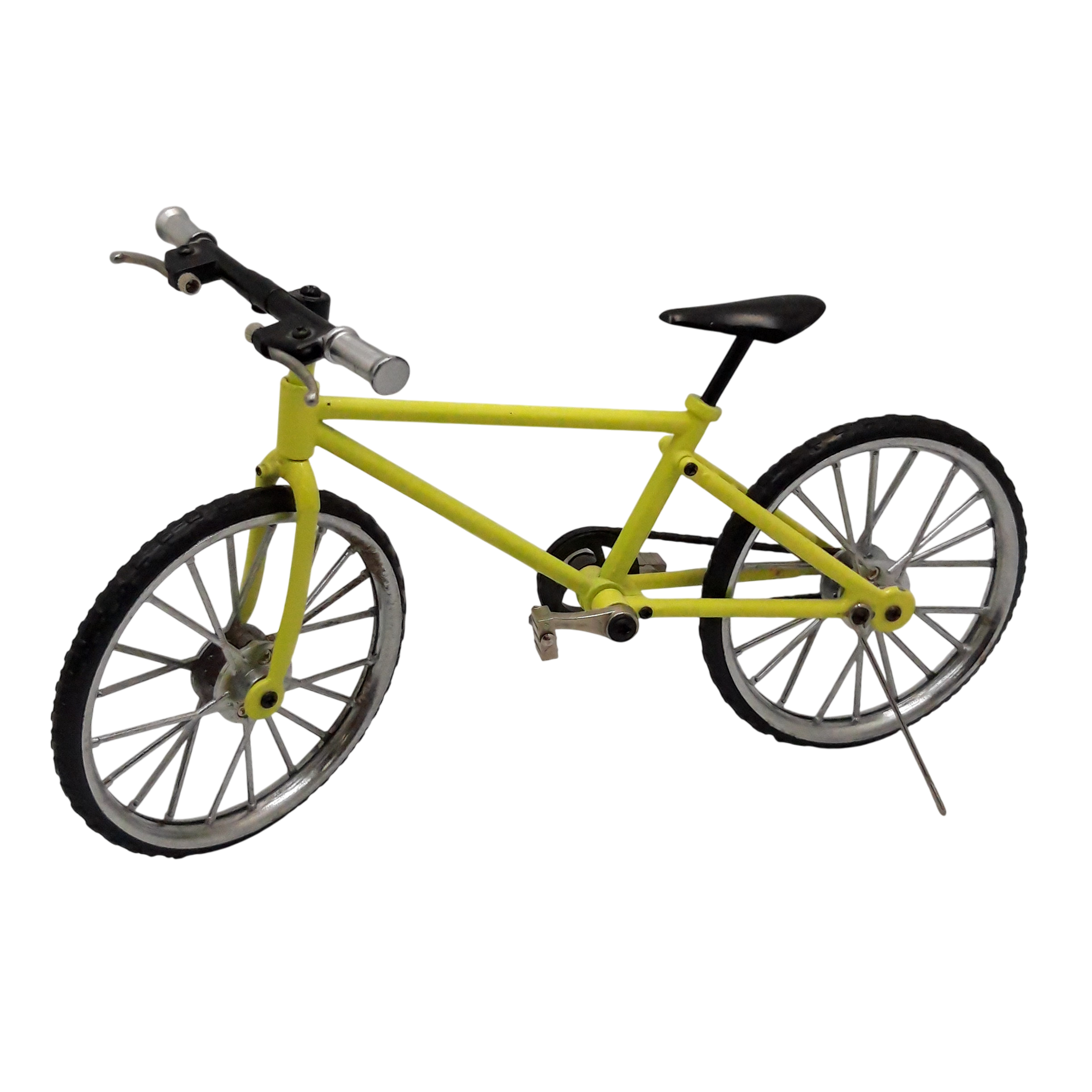 Acheter Vélo miniature de type ’’ VTT ’’ modèle artisanal en acier de couleur jaune. Très bon état - 16,00 € Vélo miniature de type ’’ VTT ’’ modèle artisanal en acier de couleur jaune. Très bon état reconditionné disponible sur Label Emmaüs