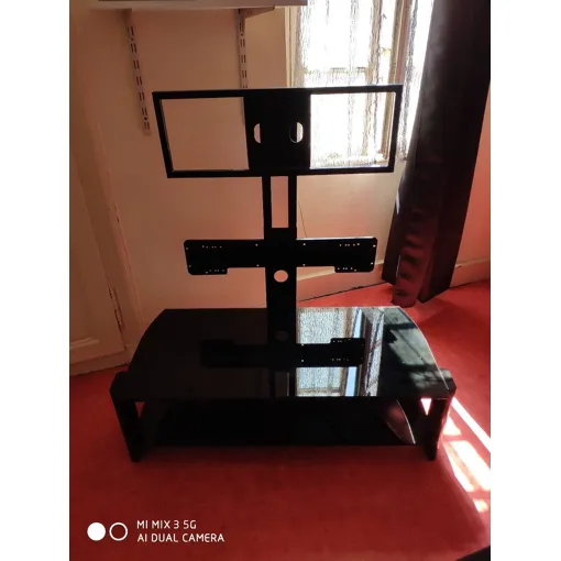 Vent Meuble Tv Barre De Son En Fer Noir Laqué Plus Deux Verres Noir Laqué Bon état reconditionné disponible sur Rakuten