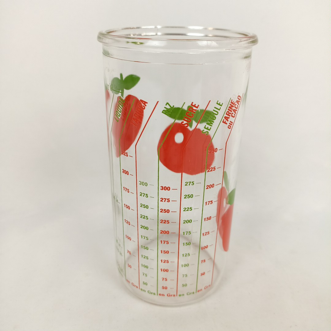 Voir photo 2 de Verre doseur "Pommes" Hermeverre vintage années 70 Verre doseur "Pommes" Hermeverre vintage années 70 Bon état reconditionné photo 2