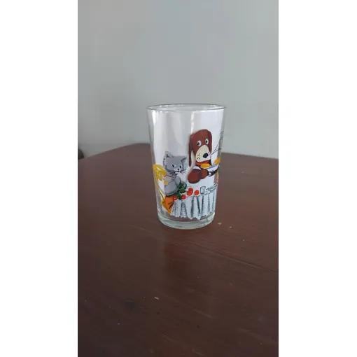 Verre La Maison De Toutou Bon état reconditionné disponible sur Rakuten