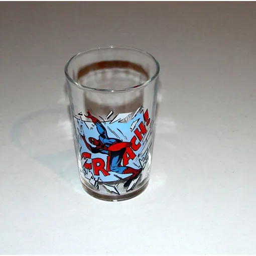 Verre Spiderman Qui Traverse Une Vitre Marvel Comics occasion reconditionné disponible sur Rakuten