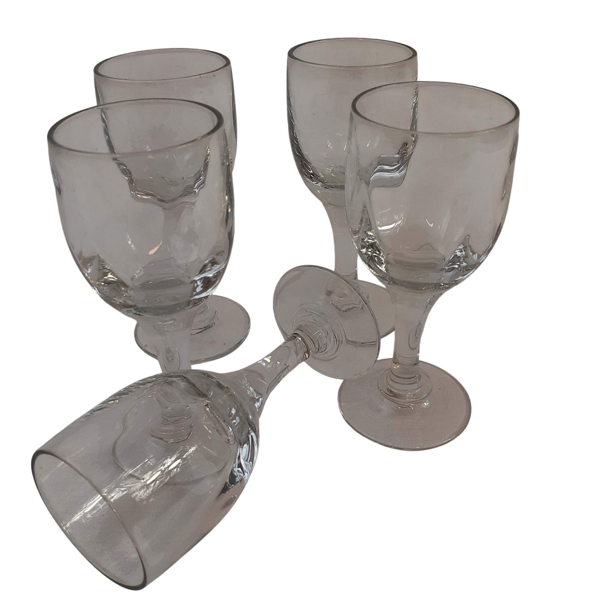 Acheter Verres à liqueur en verre Parfait état - 10,00 € Verres à liqueur en verre Parfait état reconditionné disponible sur Label Emmaüs