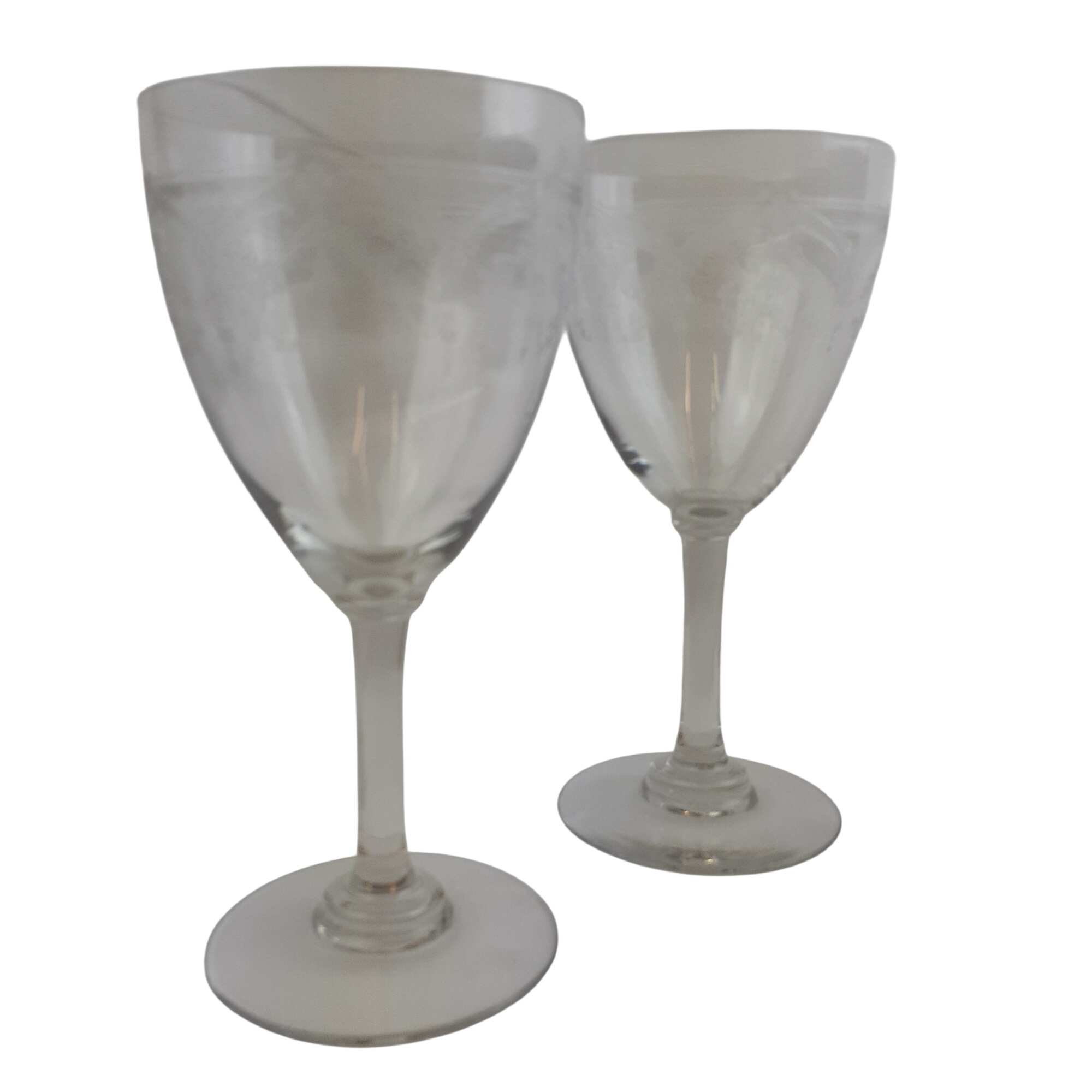 Acheter Verres à vin en cristal Parfait état - 10,00 € Verres à vin en cristal Parfait état reconditionné disponible sur Label Emmaüs