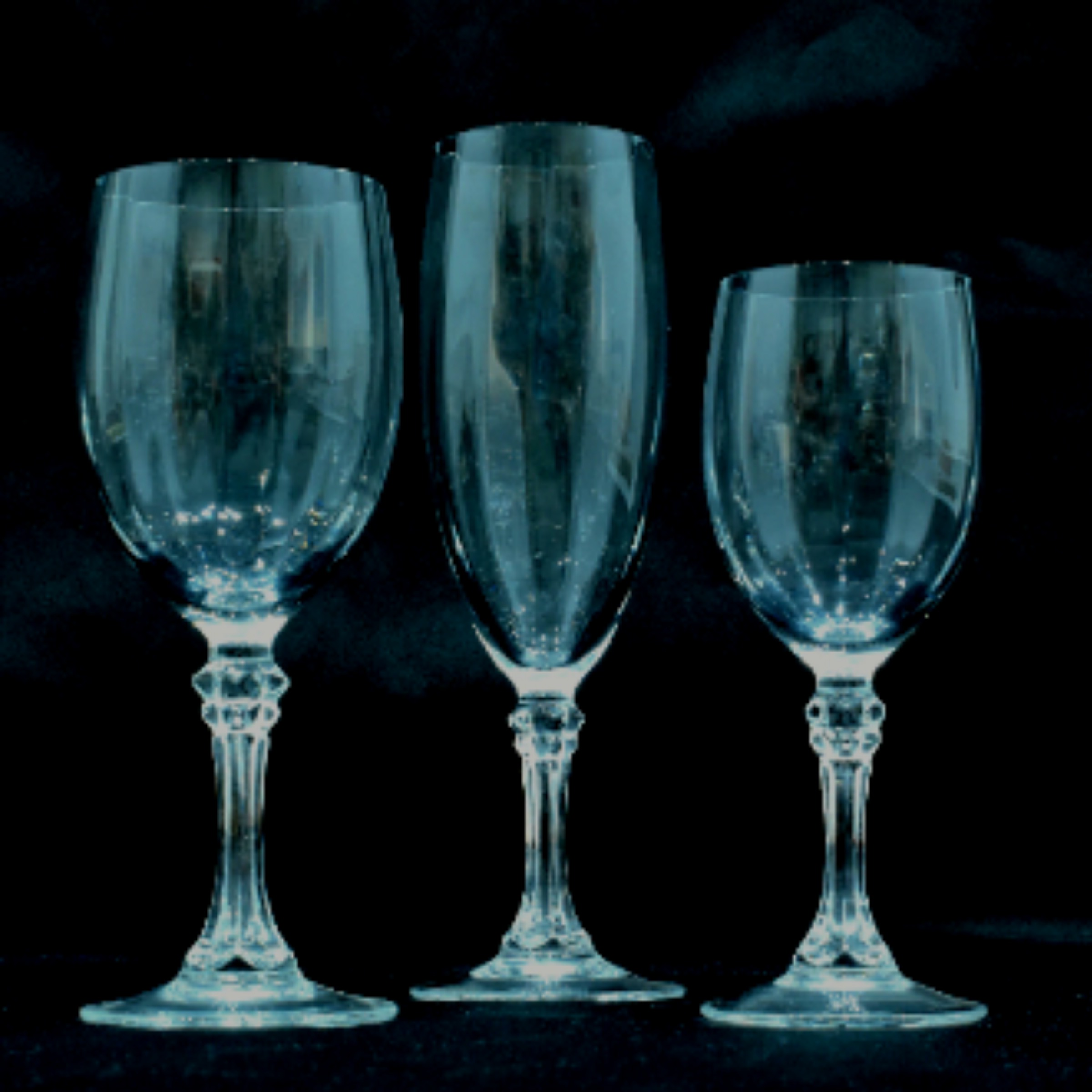 Voir photo 10 de Verres de Dégustation - Vin & Champagne - Cristal Blanc Verres de Dégustation - Vin & Champagne - Cristal Blanc Bon état reconditionné photo 10