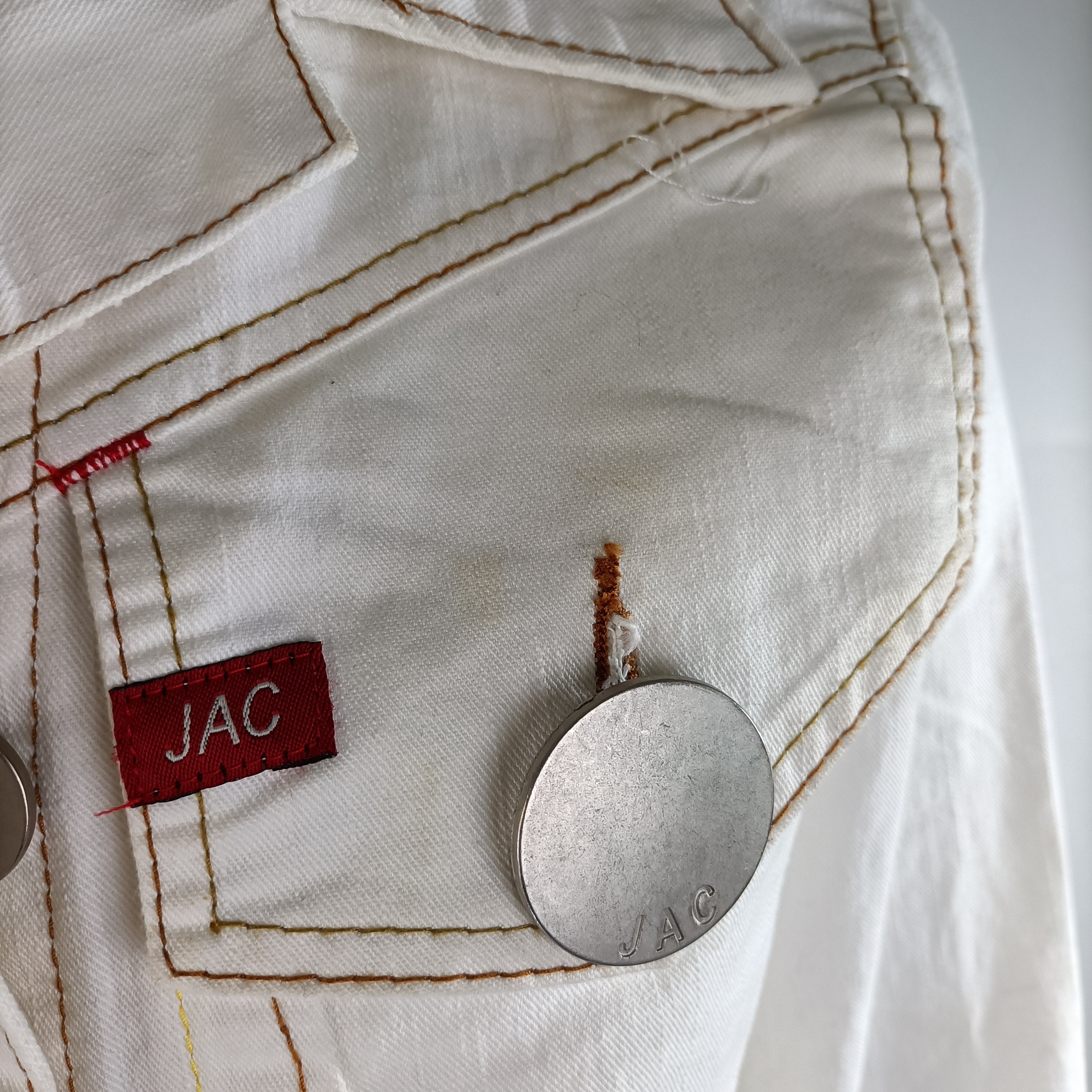 Voir photo 7 de Veste blanche en jean - JAC dry Goods - Taille L Veste blanche en jean - JAC dry Goods - Taille L Bon état reconditionné photo 7