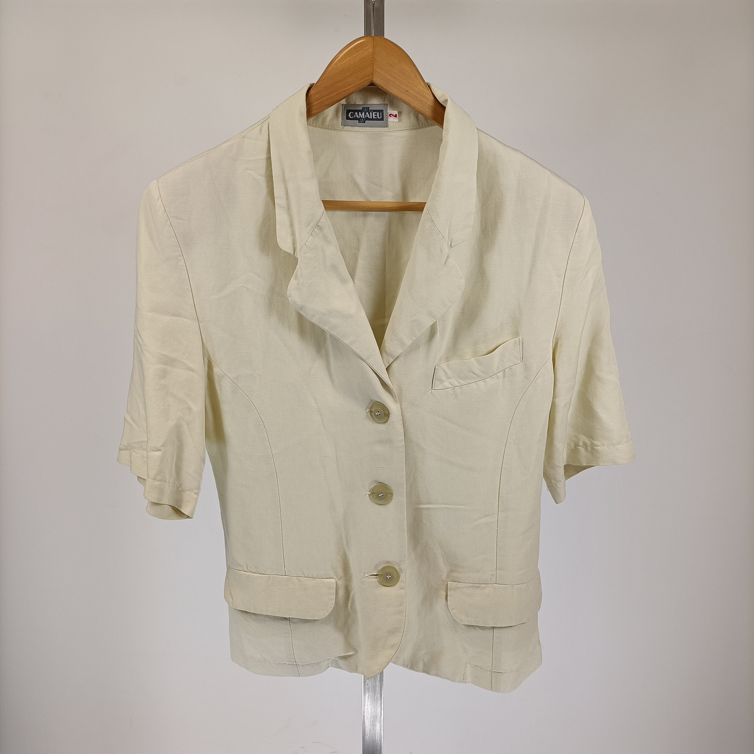 Voir photo 6 de Veste blazer courte Camaïeu Vintage écrue manches courtes Made in France M Veste blazer courte Camaïeu Vintage écrue manches courtes Made in France M Parfait état reconditionné photo 6