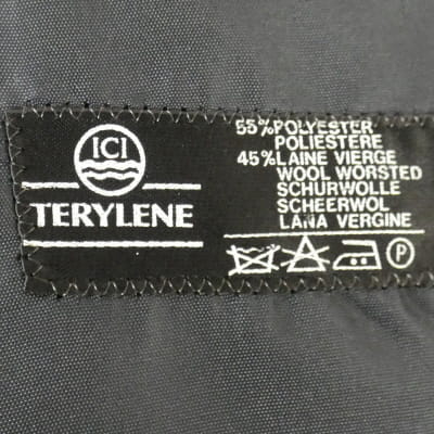 Voir photo 4 de Veste bleu marine - homme - Terylene - taille 48 Veste bleu marine - homme - Terylene - taille 48 Très bon état reconditionné photo 4