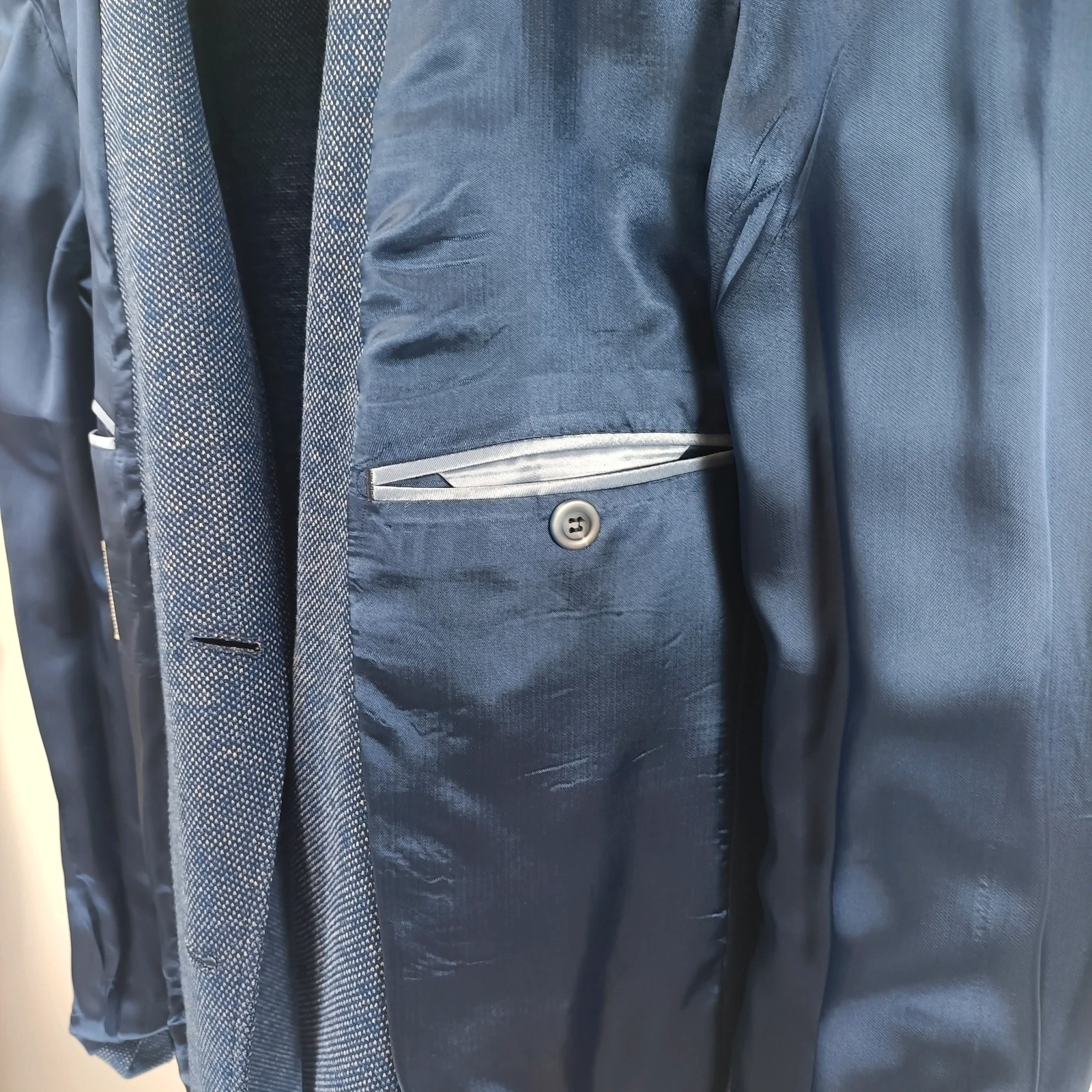 Voir photo 5 de Veste bleue de costume - tailleur homme bleu foncé Di Lorenzo Veste bleue de costume - tailleur homme bleu foncé Di Lorenzo Parfait état reconditionné photo 5