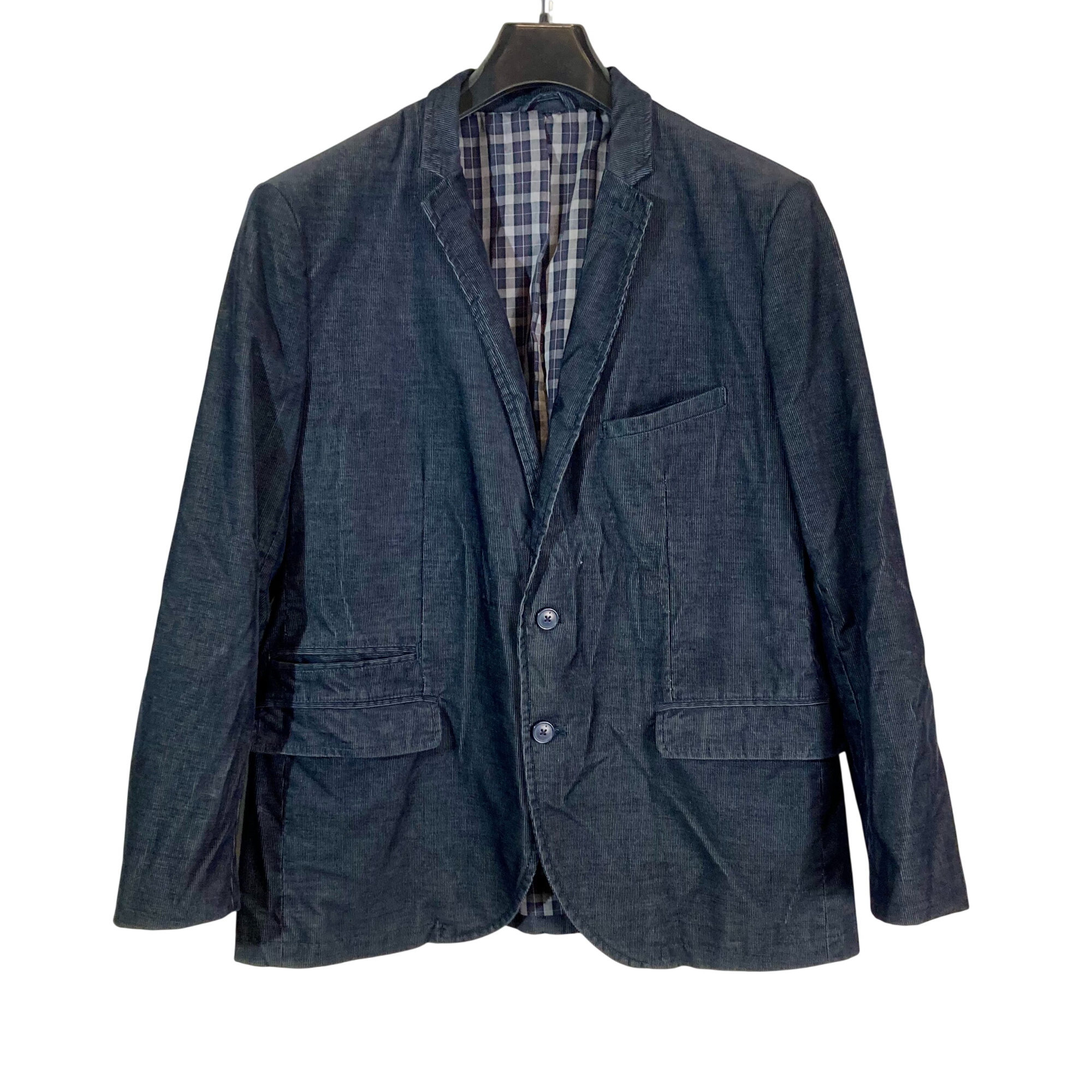 Veste Celio urban collection Très bon état - 10,00 € Veste Celio urban collection Très bon état reconditionné disponible sur Label Emmaüs