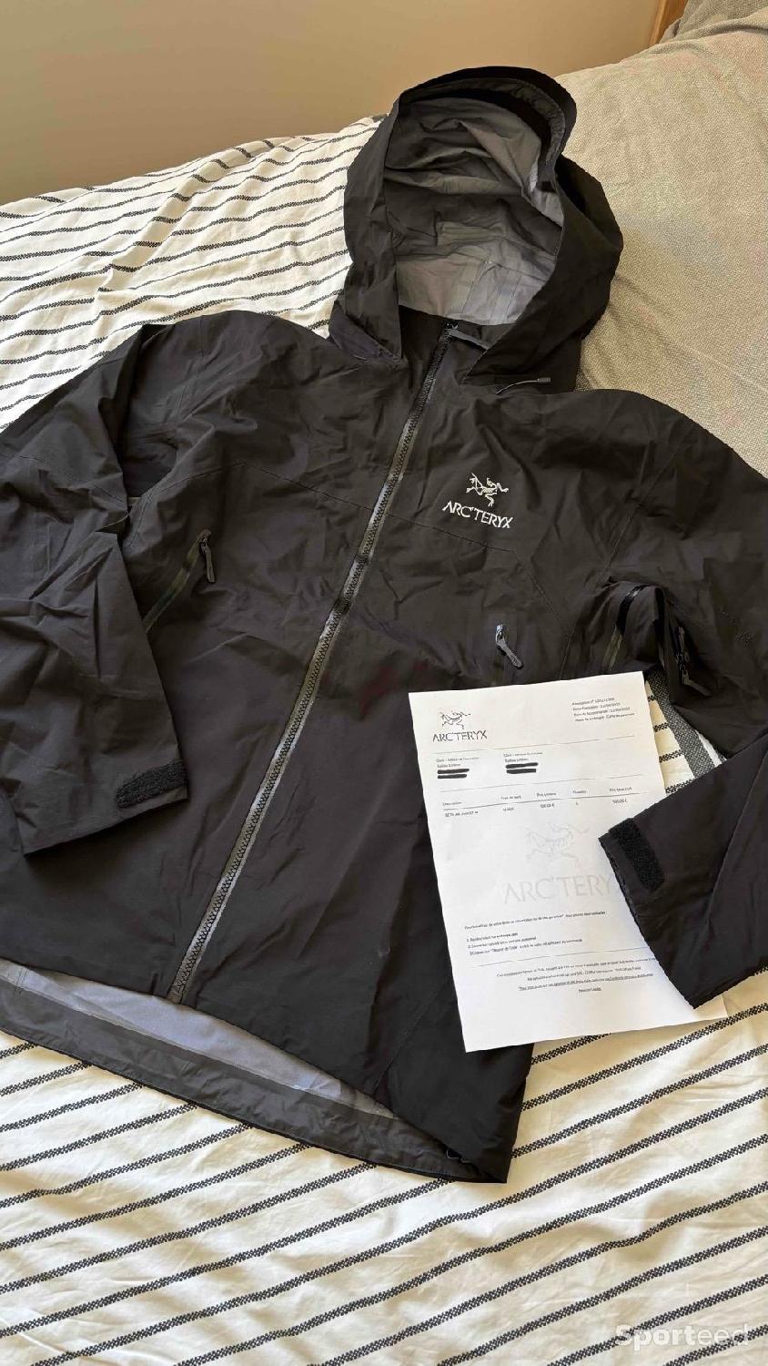 Veste coupe vent arc’teryx Très bon état Arc'teryx reconditionné disponible sur Sporteed