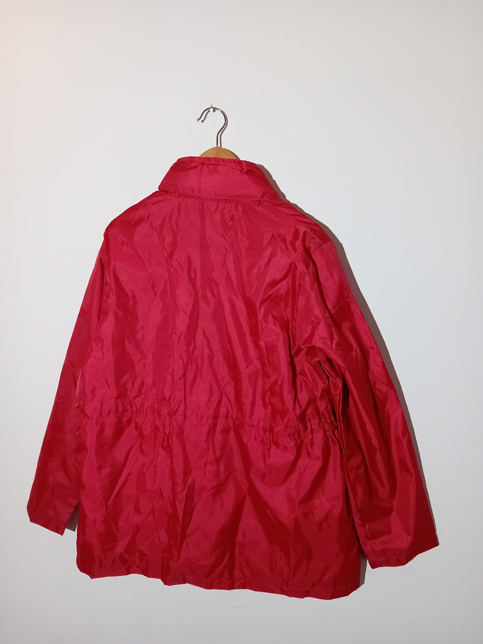 Voir photo 2 de Veste Coupe-vent Rouge Damart Xl (T5990) Veste Coupe-vent Rouge Damart Xl (T5990) Très bon état reconditionné photo 2