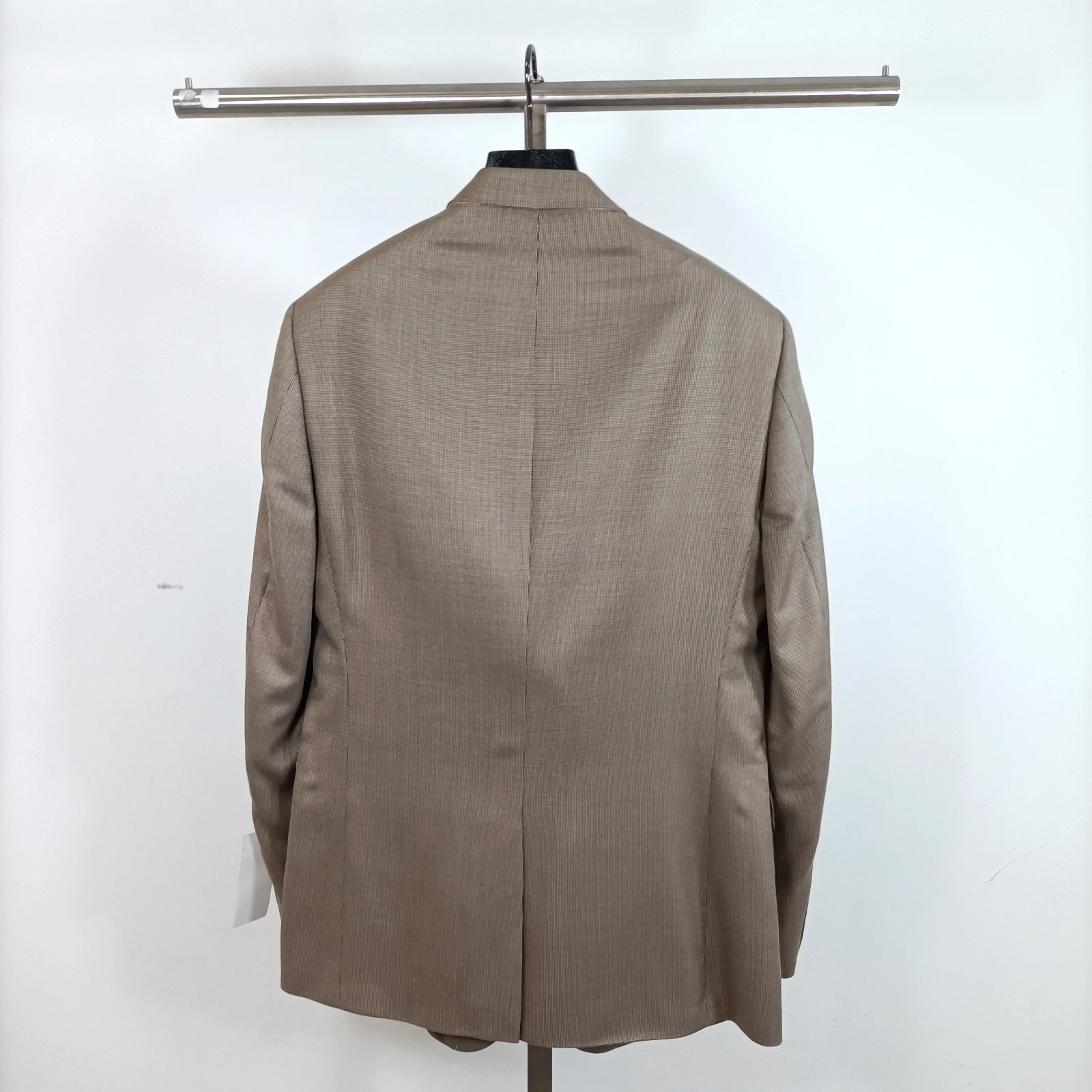 Voir photo 2 de Veste de costume beige Optimal en bambou - Taille 52 Veste de costume beige Optimal en bambou - Taille 52 Parfait état reconditionné photo 2
