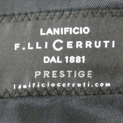 Voir photo 5 de Veste de costume noire unie - Homme - Lanificio Cerruti - Taille 58 Veste de costume noire unie - Homme - Lanificio Cerruti - Taille 58 Très bon état reconditionné photo 5