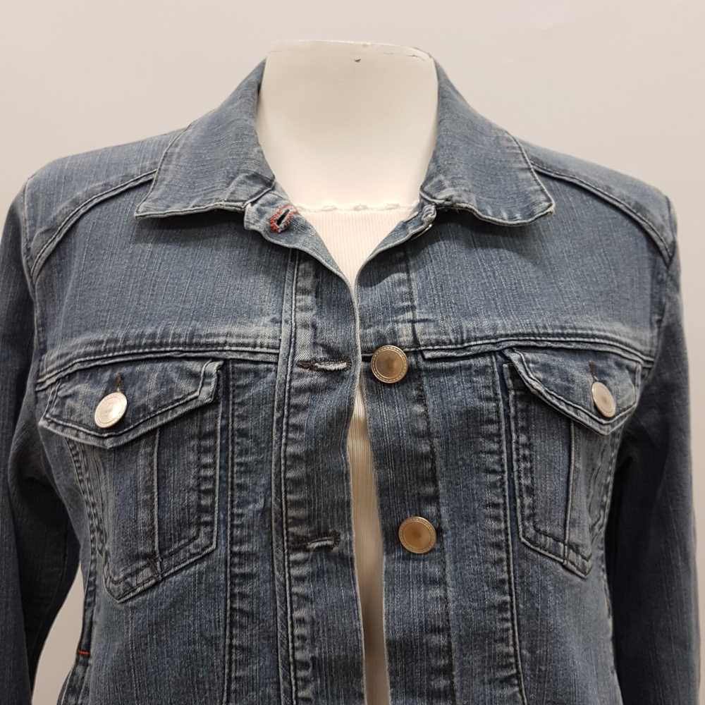 Voir photo 5 de Veste en jeans - SCOTTAGE - Taille 38 Veste en jeans - SCOTTAGE - Taille 38 Très bon état reconditionné photo 5