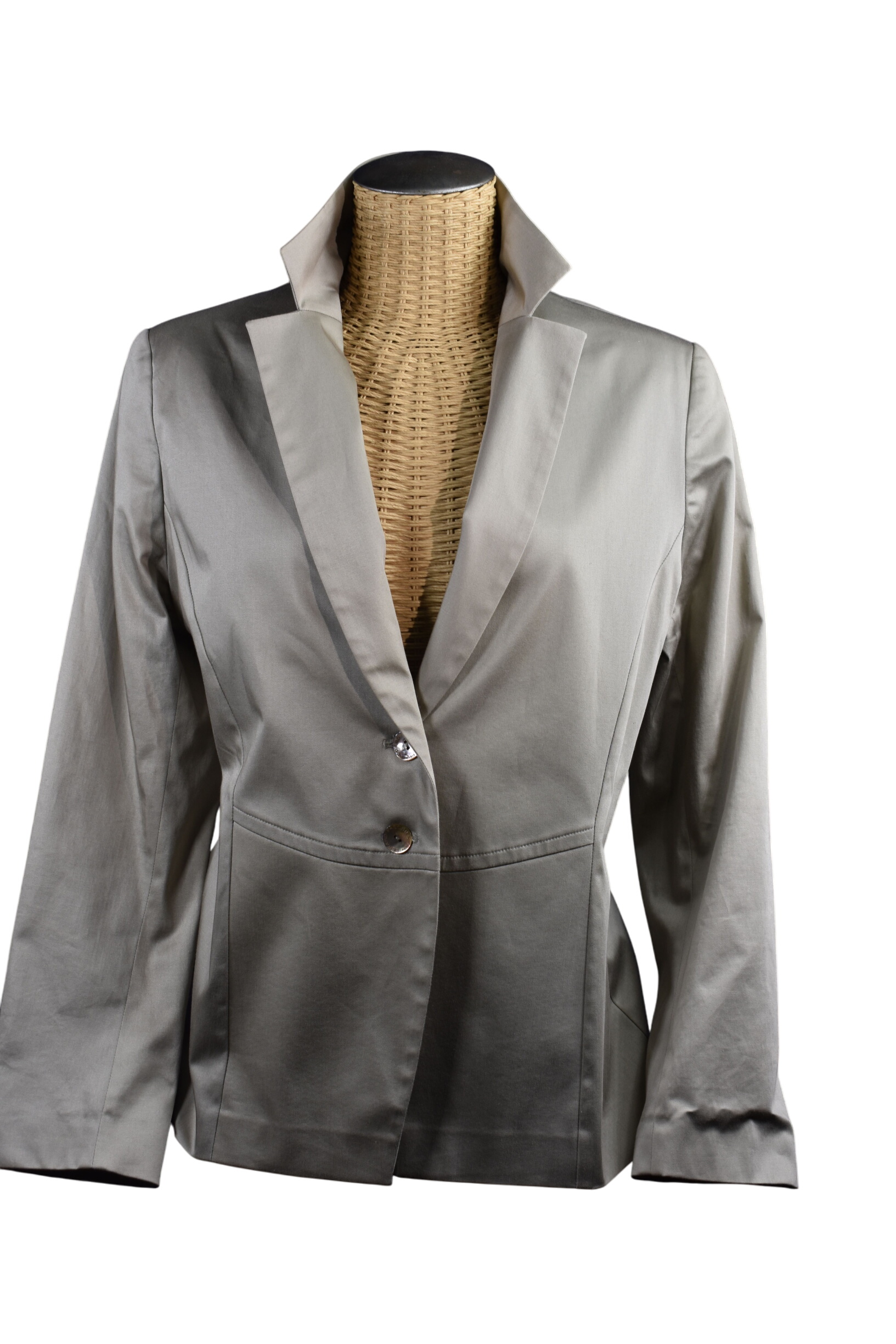 Veste femme Gérard Pasquier, taille 44 couleur beige-kaki. Bon état - 35,00 € Veste femme Gérard Pasquier, taille 44 couleur beige-kaki. Bon état reconditionné disponible sur Label Emmaüs