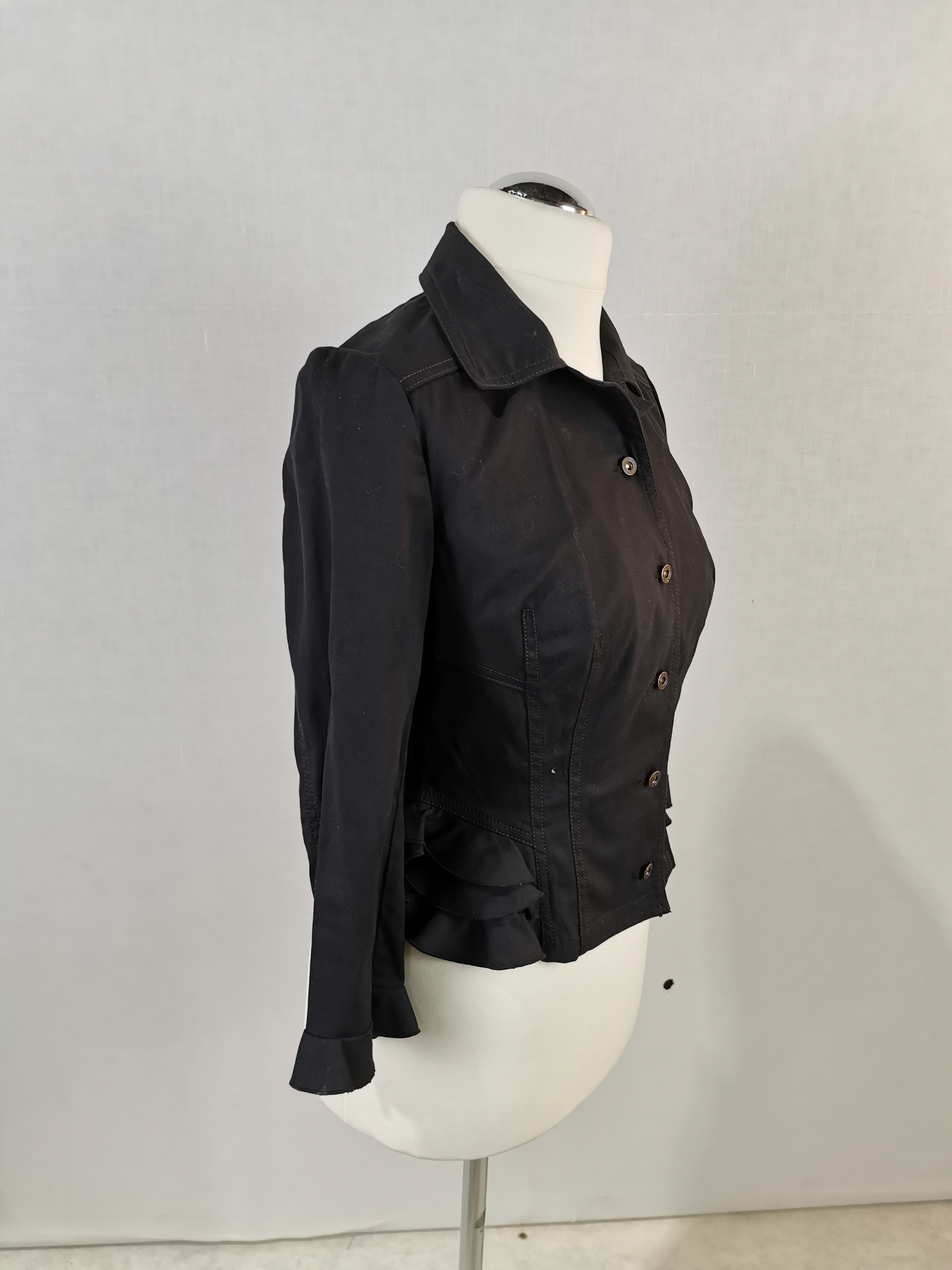 Voir photo 3 de Veste femme - noire - Manoukian- taille 42 - 42 Veste femme - noire - Manoukian- taille 42 - 42 Bon état reconditionné photo 3