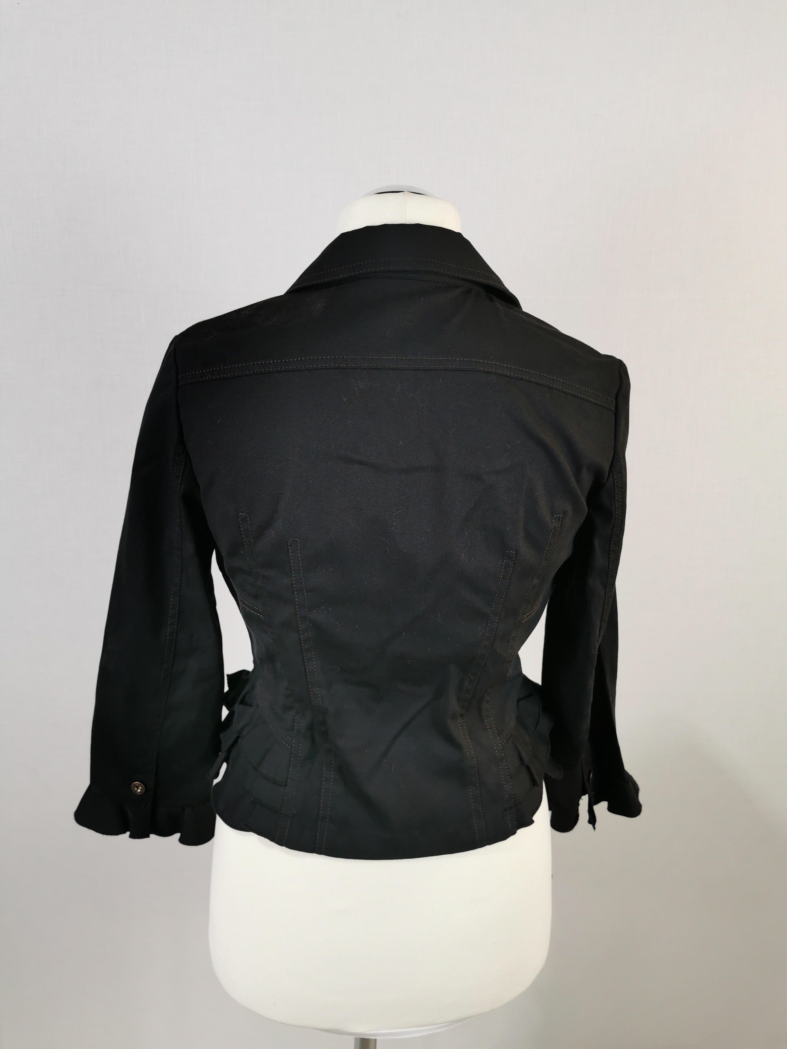 Voir photo 4 de Veste femme - noire - Manoukian- taille 42 - 42 Veste femme - noire - Manoukian- taille 42 - 42 Bon état reconditionné photo 4