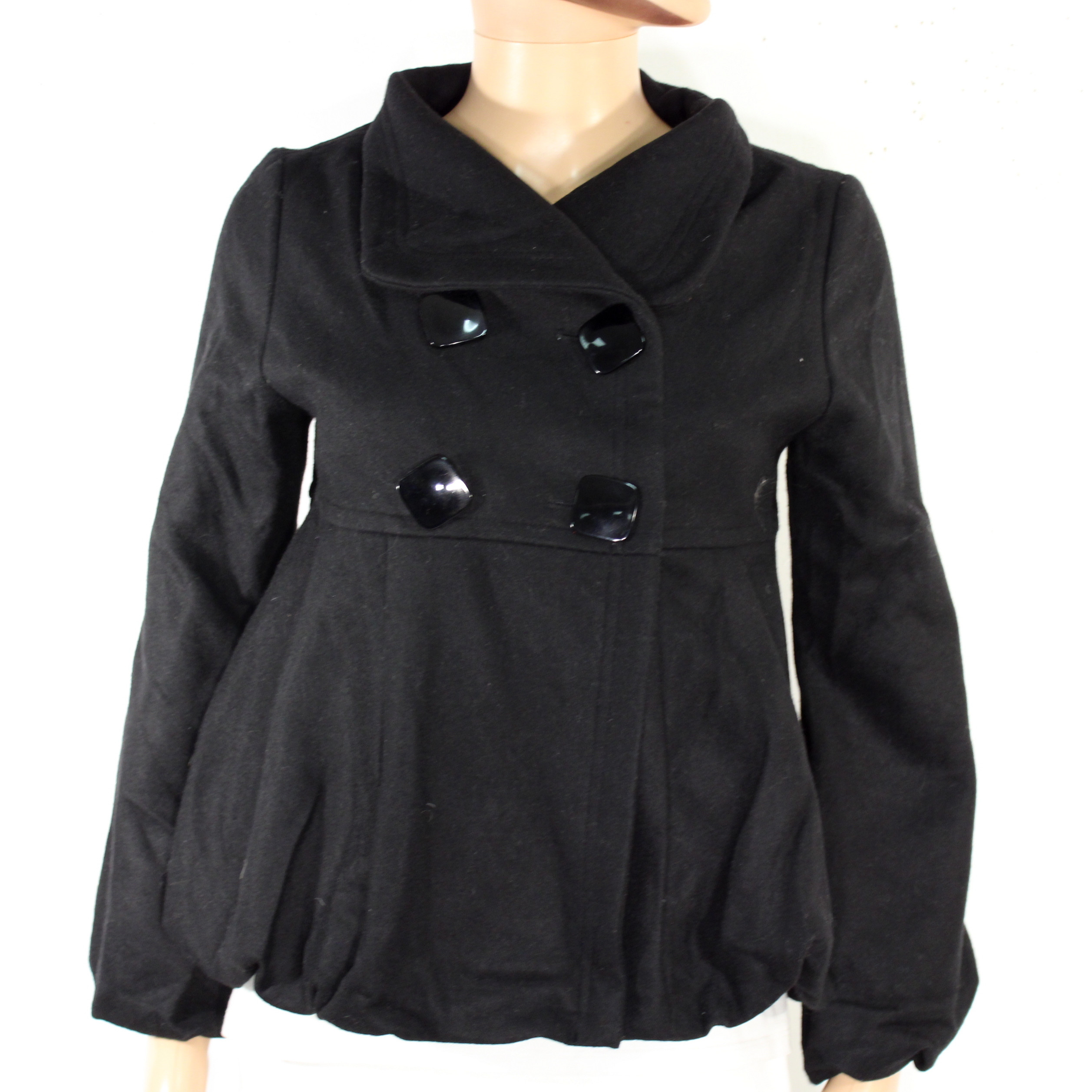 Veste Femme Noire Taille 1 Bon état - 18,00 € Veste Femme Noire Taille 1 Bon état reconditionné disponible sur Label Emmaüs