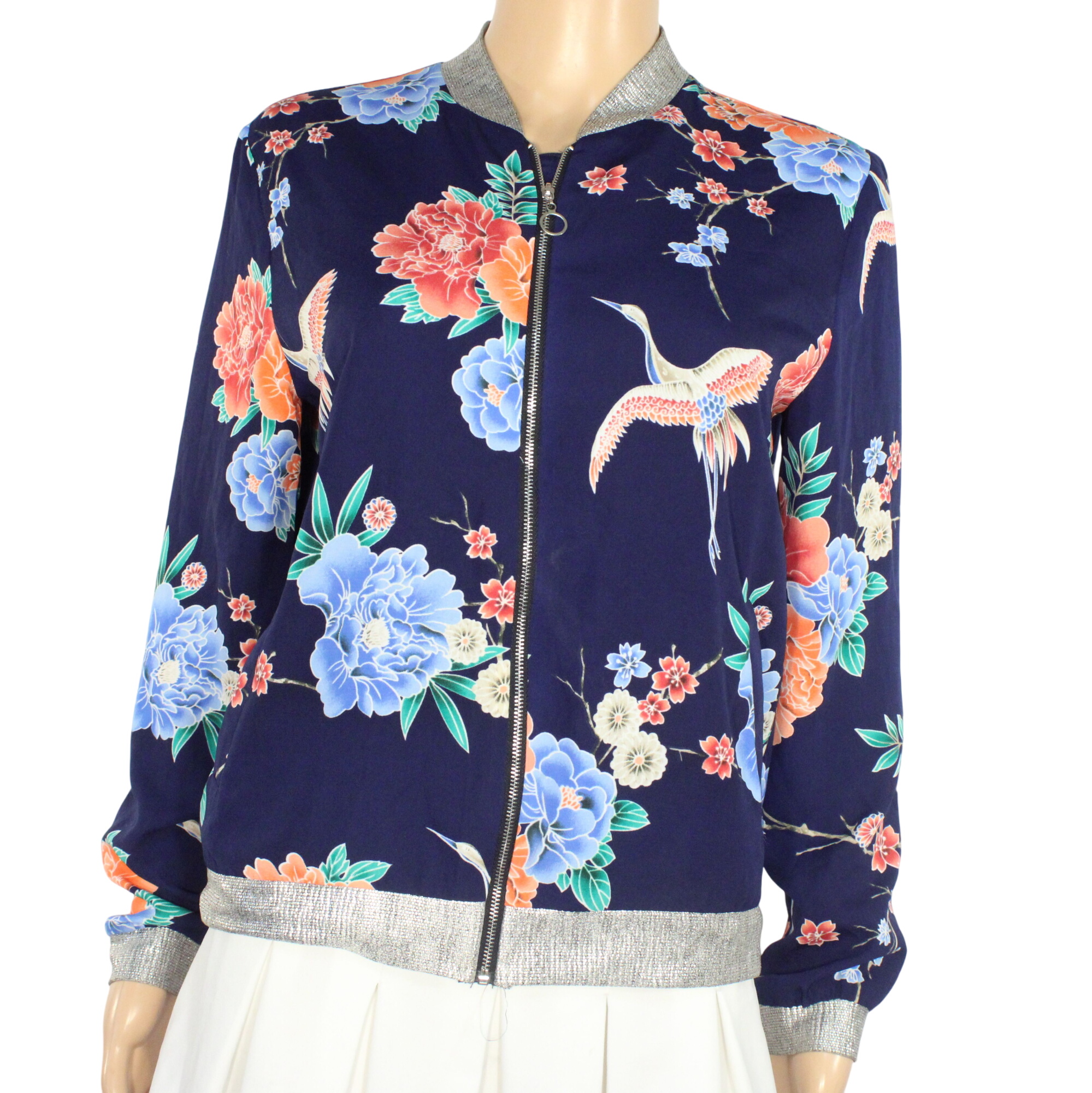 Veste Légère Bleu Marine RUE DES ABBESSES Taille 2 Bon état - 11,50 € Veste Légère Bleu Marine RUE DES ABBESSES Taille 2 Bon état reconditionné disponible sur Label Emmaüs