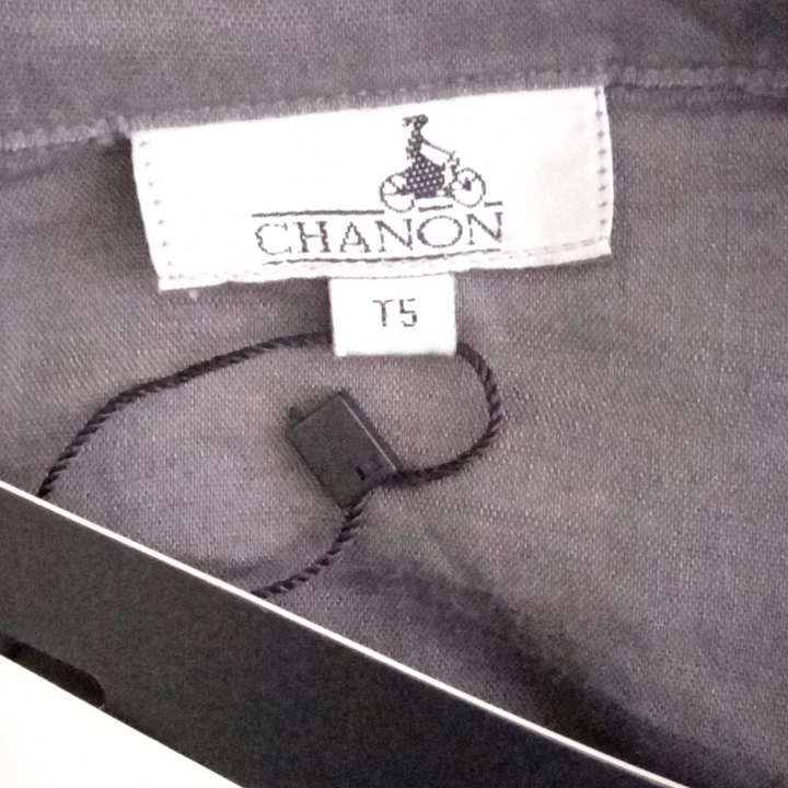 Voir photo 3 de Veste légère femme Chanon - taille T5 Veste légère femme Chanon - taille T5 Parfait état reconditionné photo 3