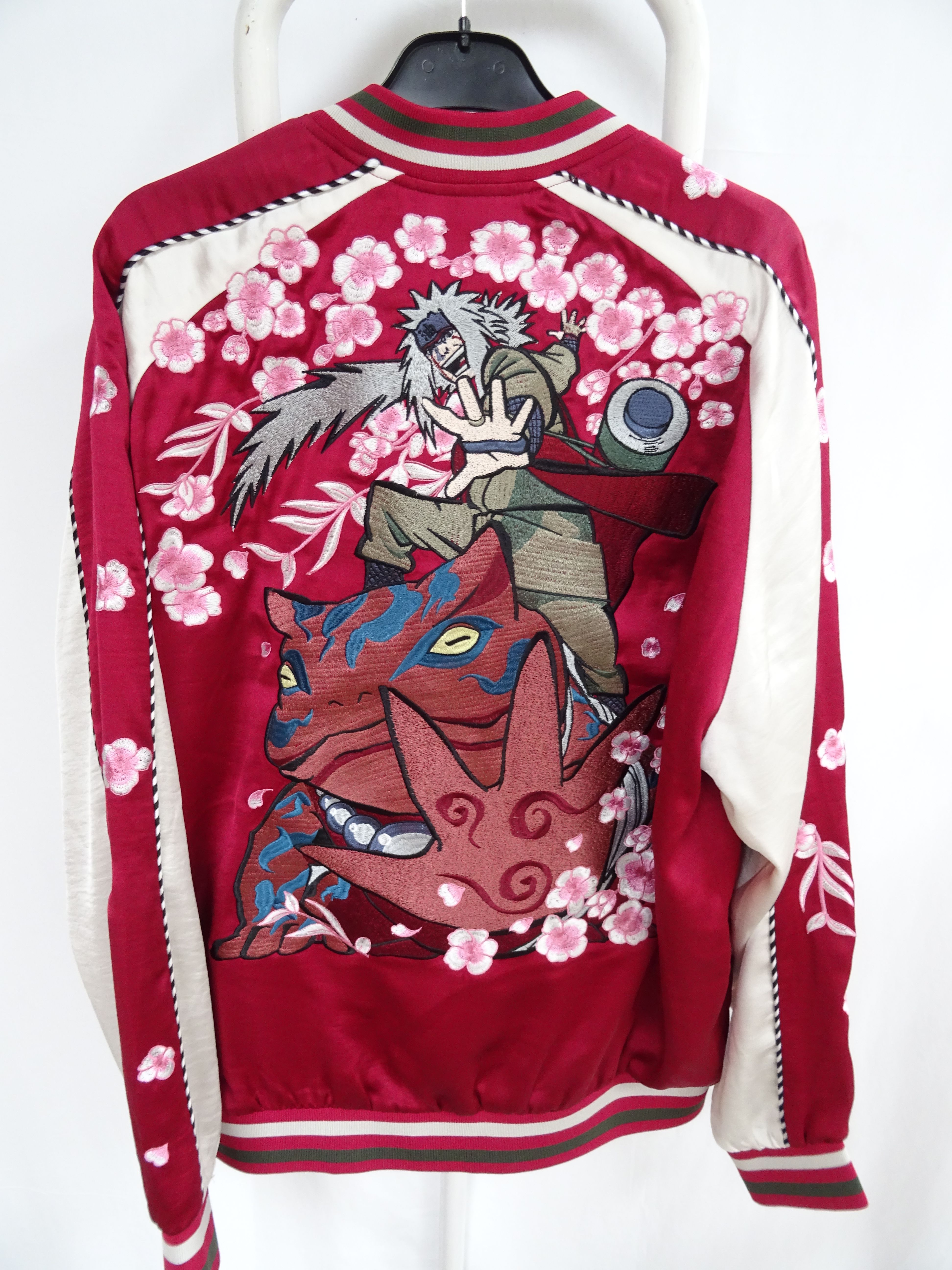 Voir photo 4 de Veste mixte Celio "Naruto" rouge taille XXL Veste mixte Celio "Naruto" rouge taille XXL Parfait état reconditionné photo 4