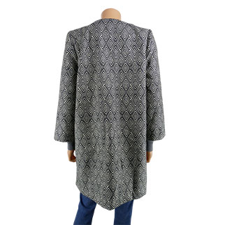Voir photo 2 de Veste noir imprimé blanc - Femme - H&M - Taille 36 Veste noir imprimé blanc - Femme - H&M - Taille 36 Très bon état reconditionné photo 2
