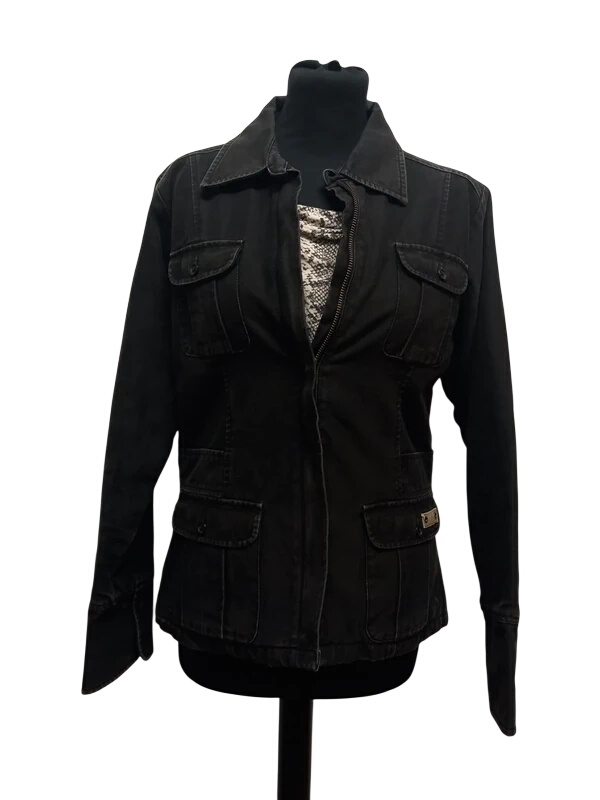 Acheter Veste noir Liberto Jeans mi-saison Taille M Bon état - 10,00 € Veste noir Liberto Jeans mi-saison Taille M Bon état reconditionné disponible sur Label Emmaüs