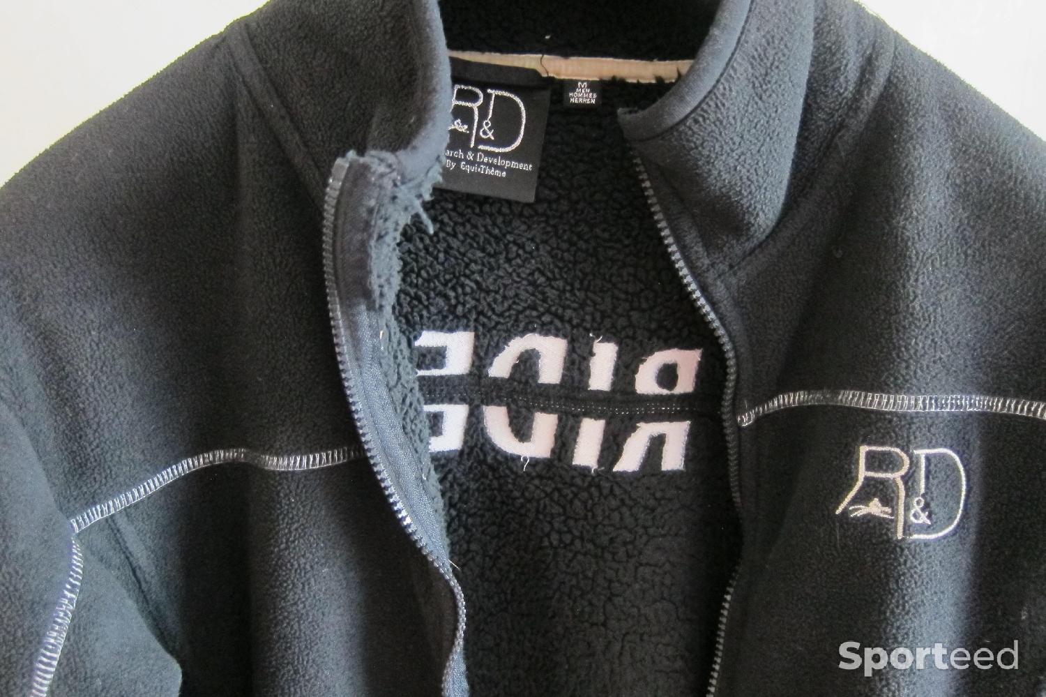 VESTE POLAIRE HOMME TAILLE M Très bon état reconditionné disponible sur Sporteed