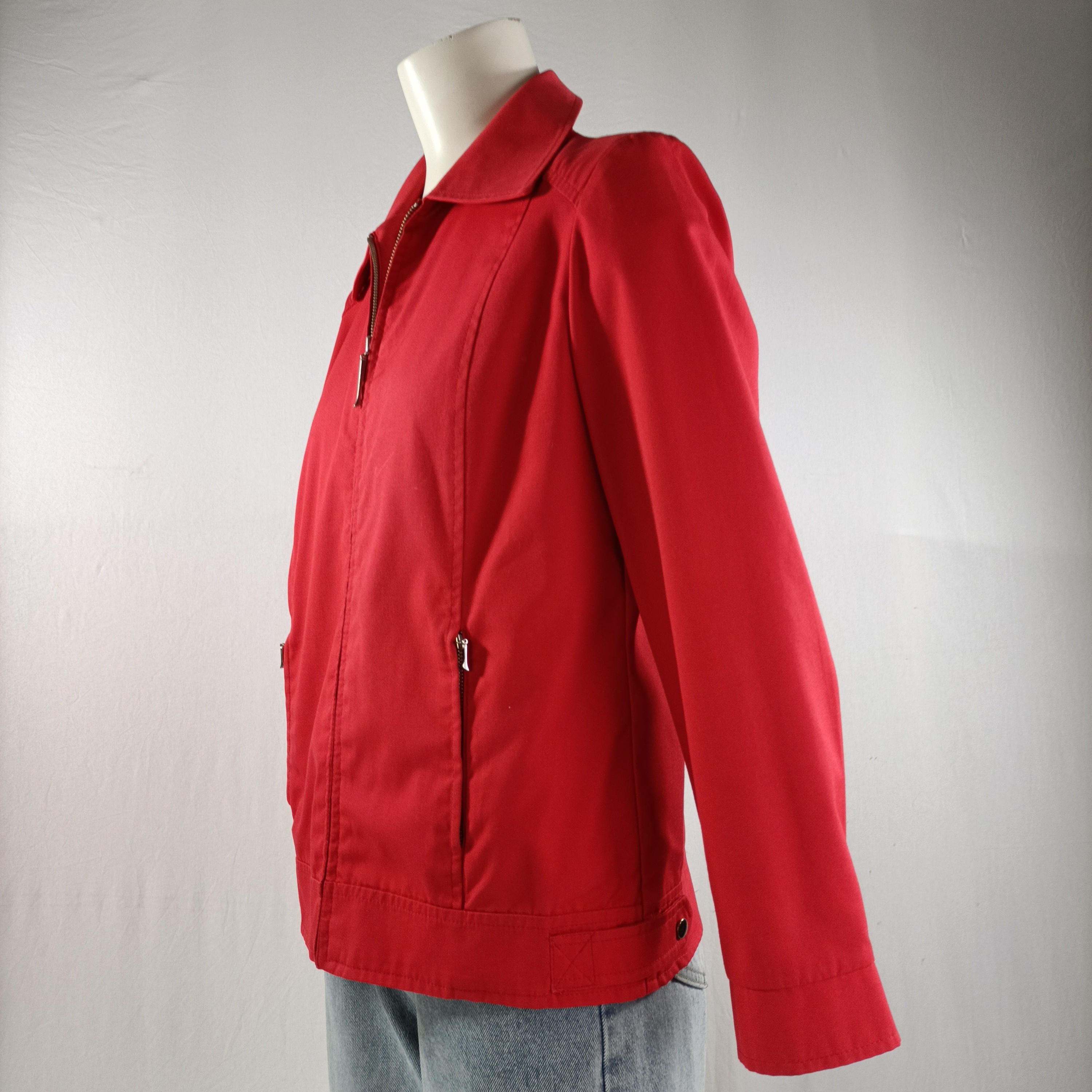 Voir photo 3 de Veste rouge vintage Braun Sport femme taille 40 coton polyester zip argenté Veste rouge vintage Braun Sport femme taille 40 coton polyester zip argenté Bon état reconditionné photo 3