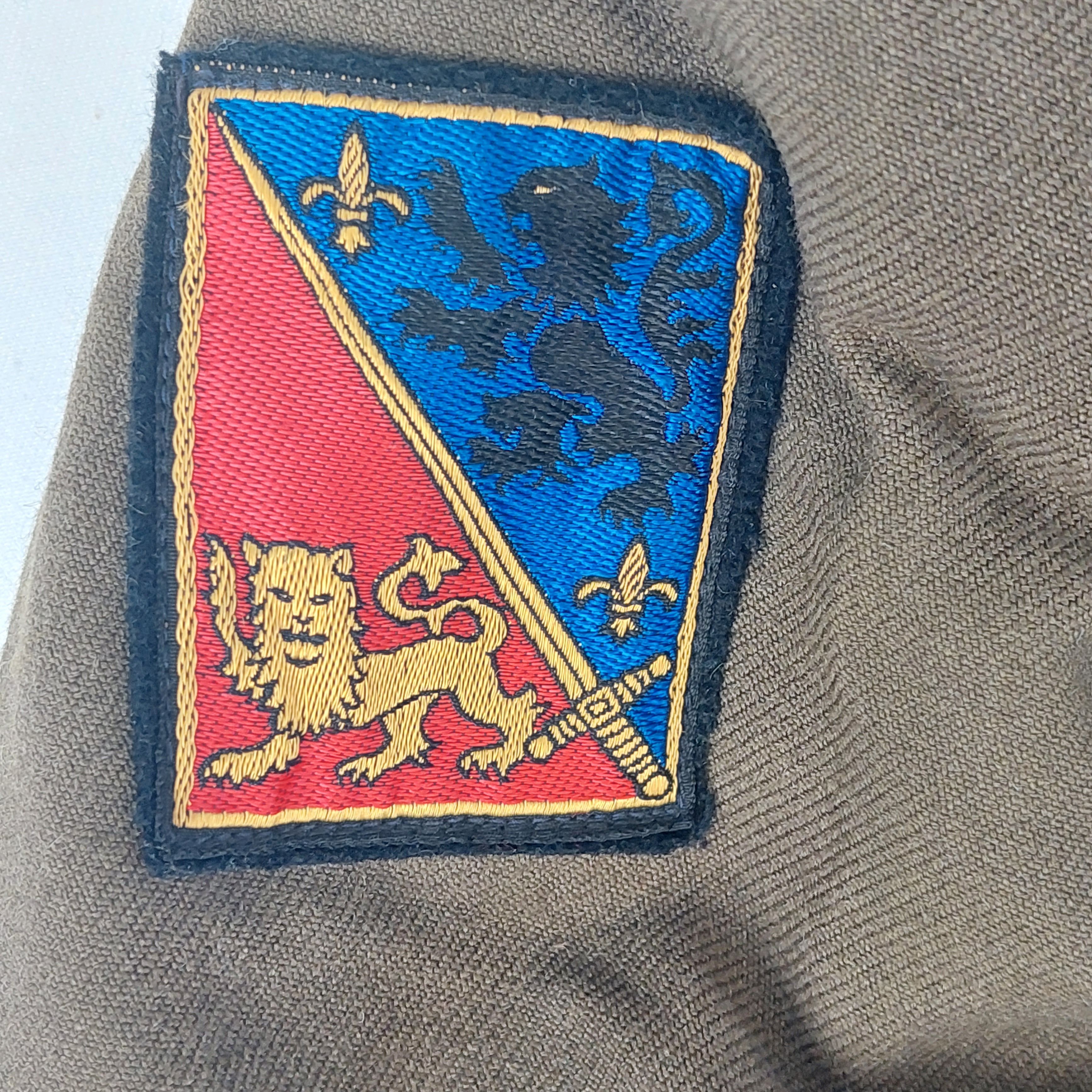 Voir photo 5 de Veste Troupes de Marine, Écusson Rare et Couverts - Militaria // Veste Troupes de Marine, Écusson Rare et Couverts - Militaria // Bon état reconditionné photo 5