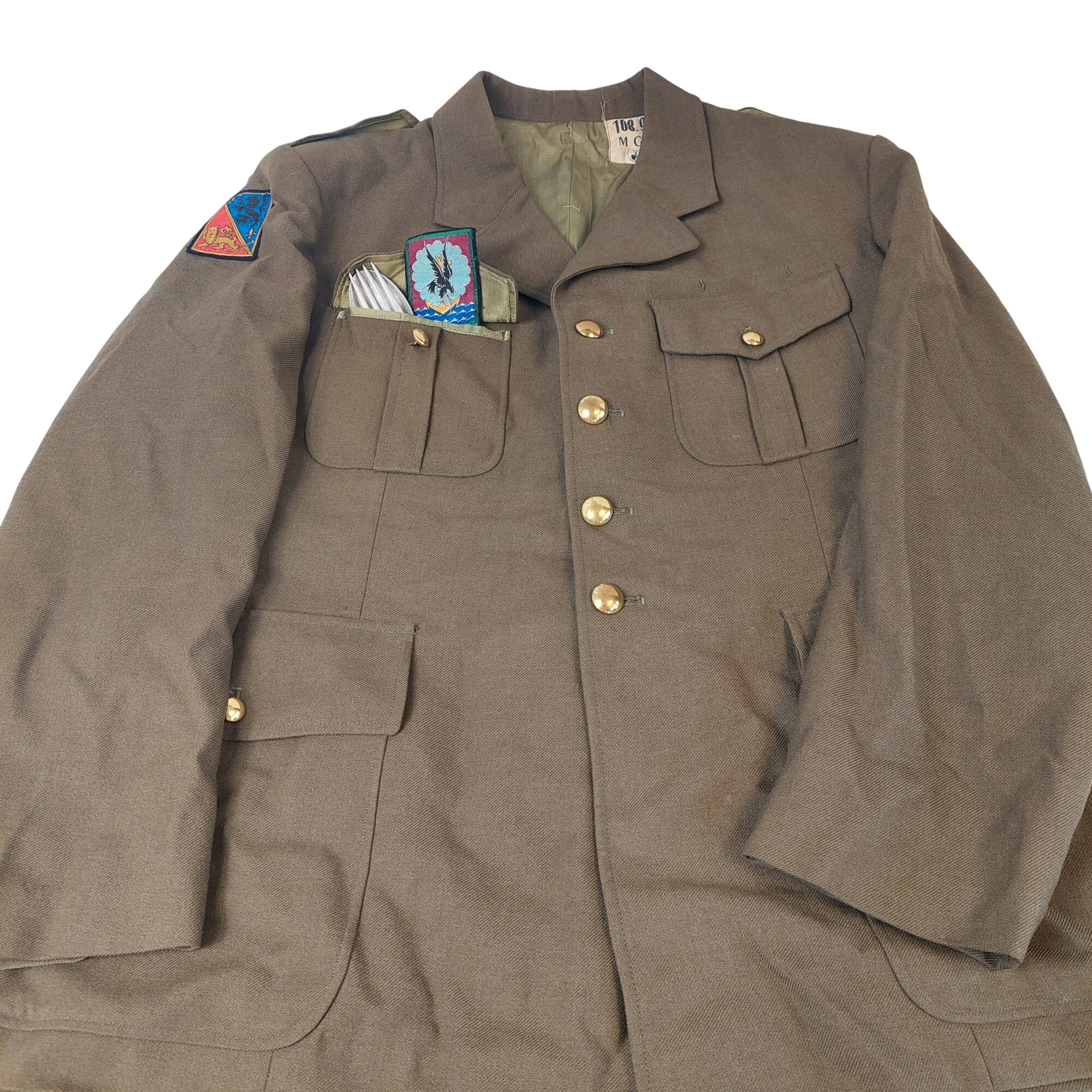 Acheter Veste Troupes de Marine, Écusson Rare et Couverts - Militaria // Bon état - 45,00 € Veste Troupes de Marine, Écusson Rare et Couverts - Militaria // Bon état reconditionné disponible sur Label Emmaüs