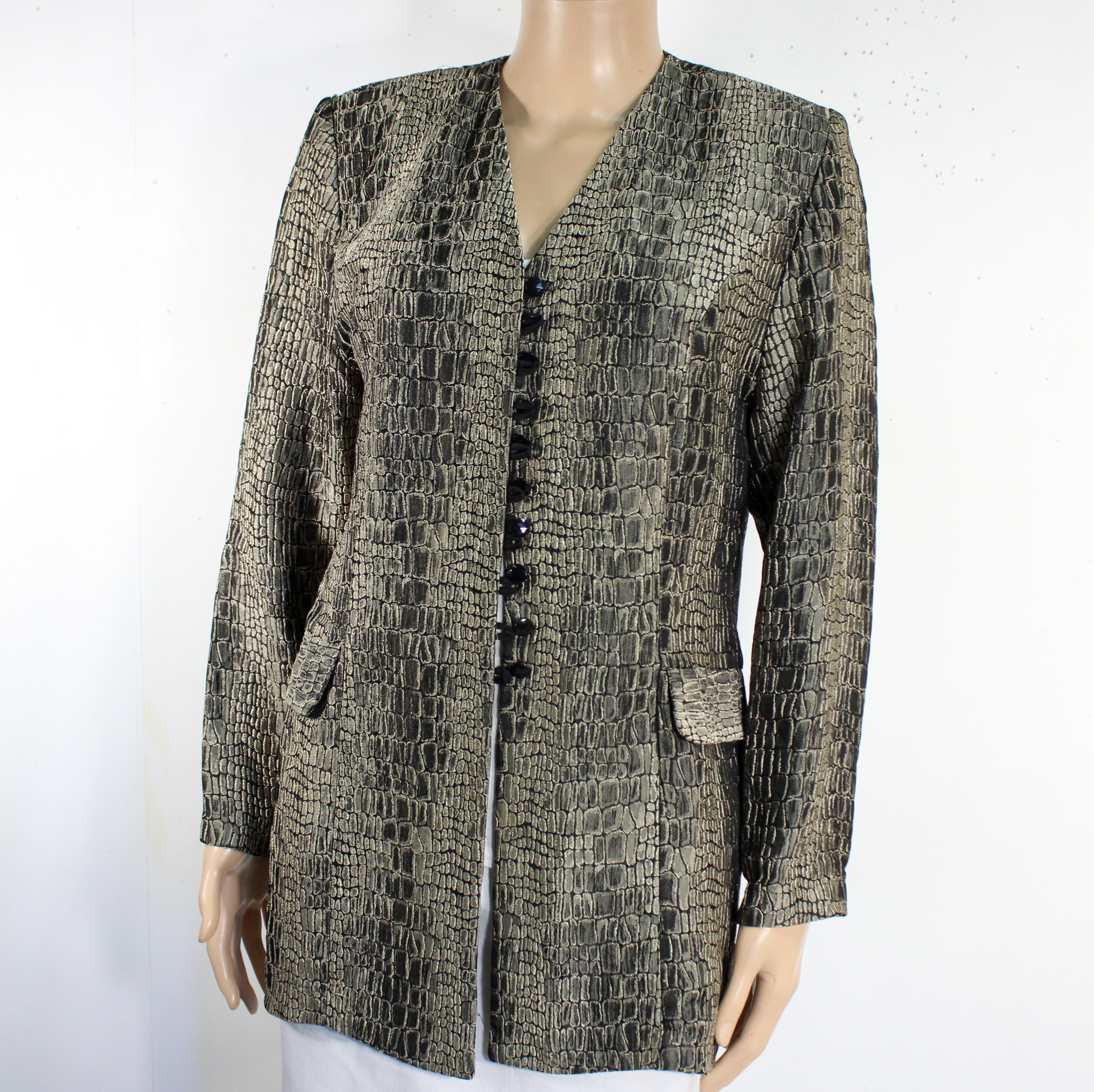 Veste Vintage Imprimée Crodidle POPPEE Estimeé Taille M Bon état - 12,50 € Veste Vintage Imprimée Crodidle POPPEE Estimeé Taille M Bon état reconditionné disponible sur Label Emmaüs