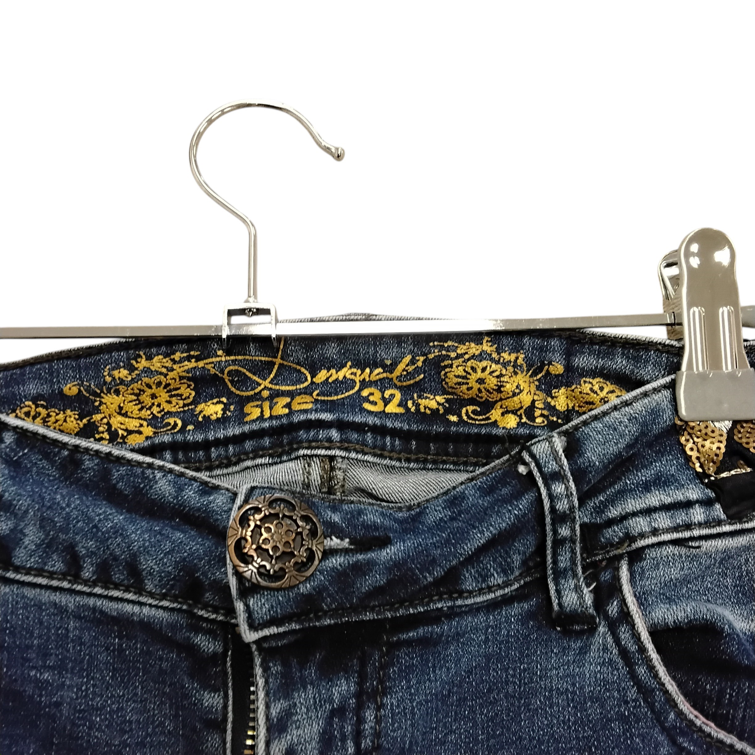 Voir photo 4 de Vetement - Jean Femme Desigual - T.32 Vetement - Jean Femme Desigual - T.32 Très bon état reconditionné photo 4
