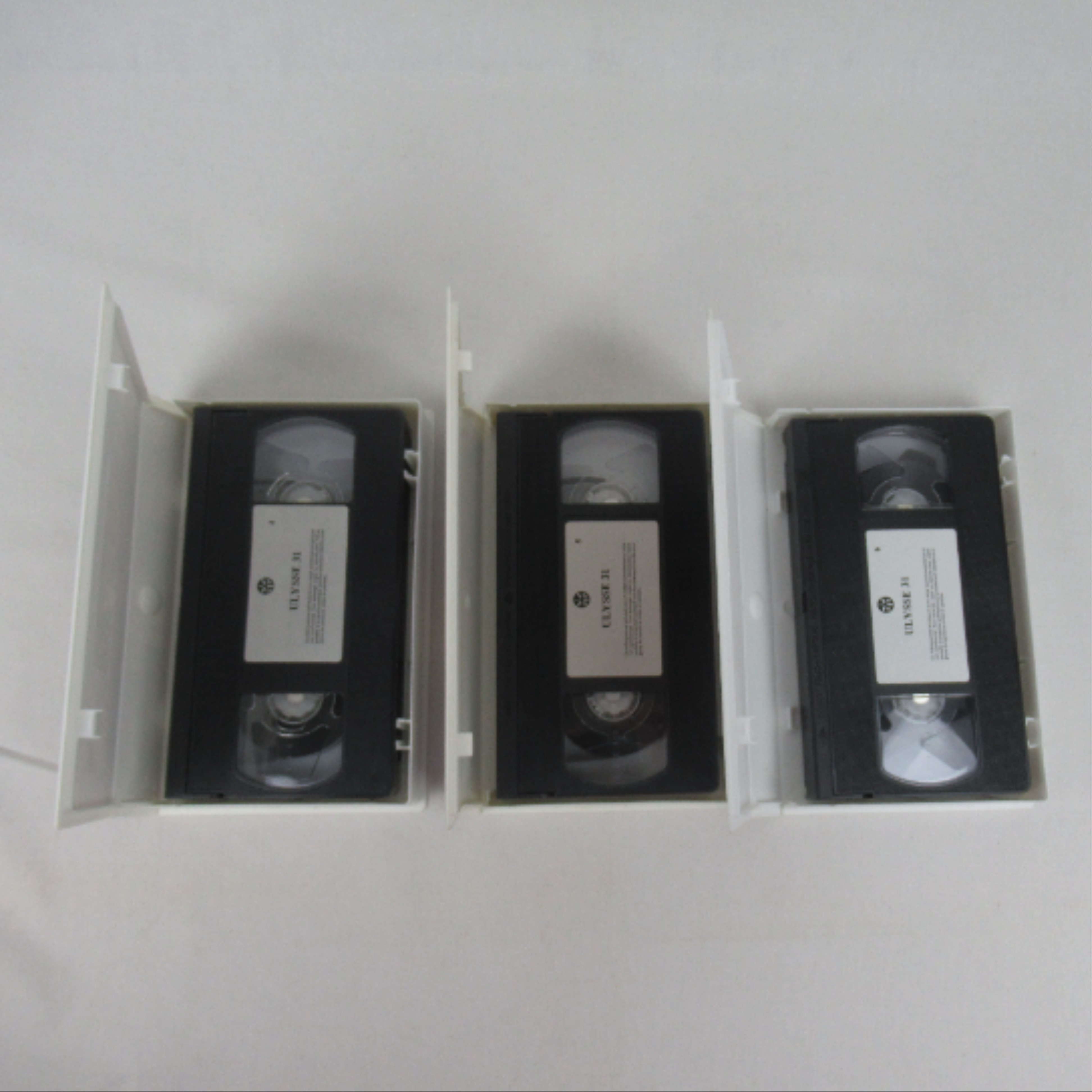 Voir photo 5 de Vhs Ulysse 31 l'intégral Vhs Ulysse 31 l'intégral Très bon état reconditionné photo 5