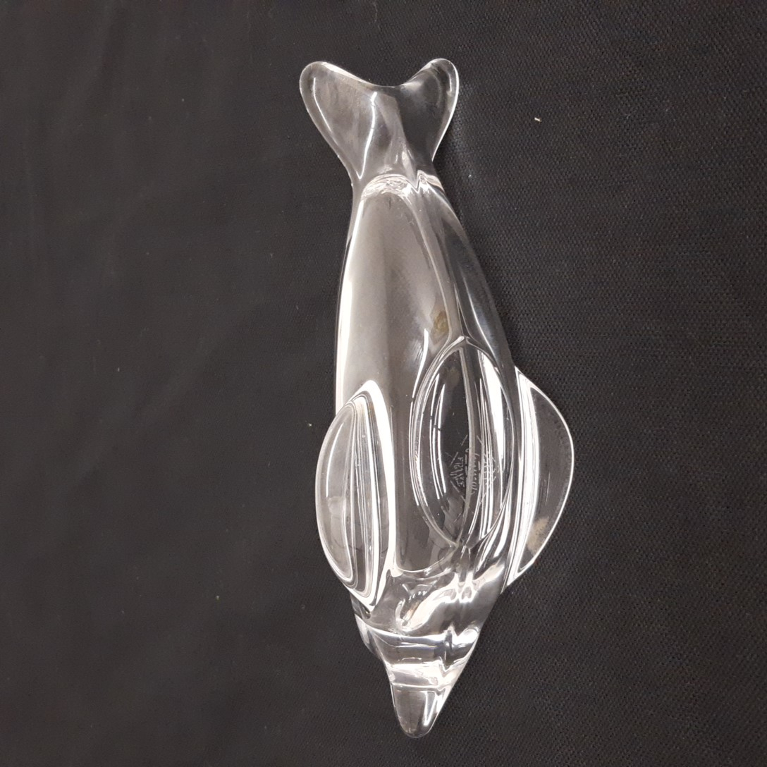 Voir photo 2 de Vide poche dauphin en cristal d'art vannes de France Vide poche dauphin en cristal d'art vannes de France Bon état reconditionné photo 2