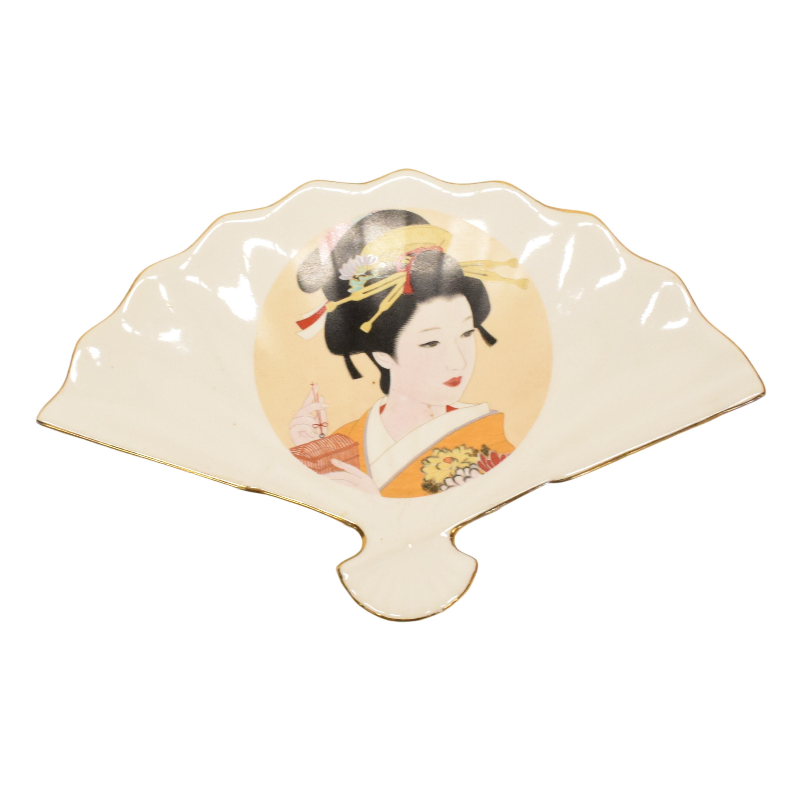 Acheter Vide poche en forme d'éventail décor tête de geisha par MARUGO Japon Bon état - 10,00 € Vide poche en forme d'éventail décor tête de geisha par MARUGO Japon Bon état reconditionné disponible sur Label Emmaüs
