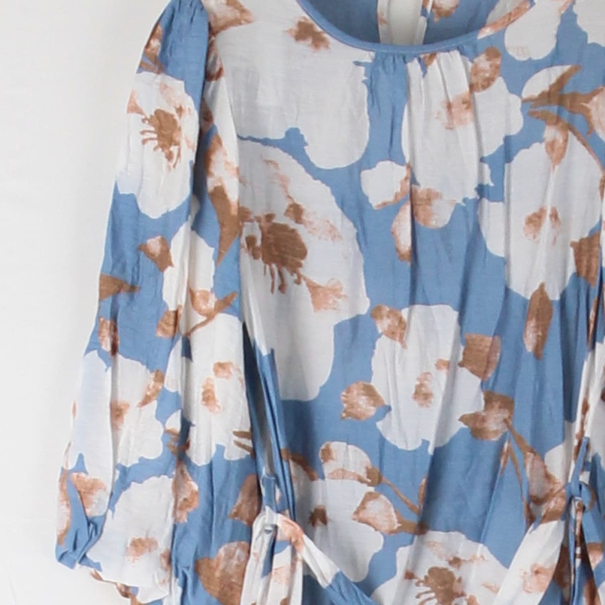 Voir photo 3 de Vila - robe en synthétique - taille 38 Vila - robe en synthétique - taille 38 Très bon état reconditionné photo 3