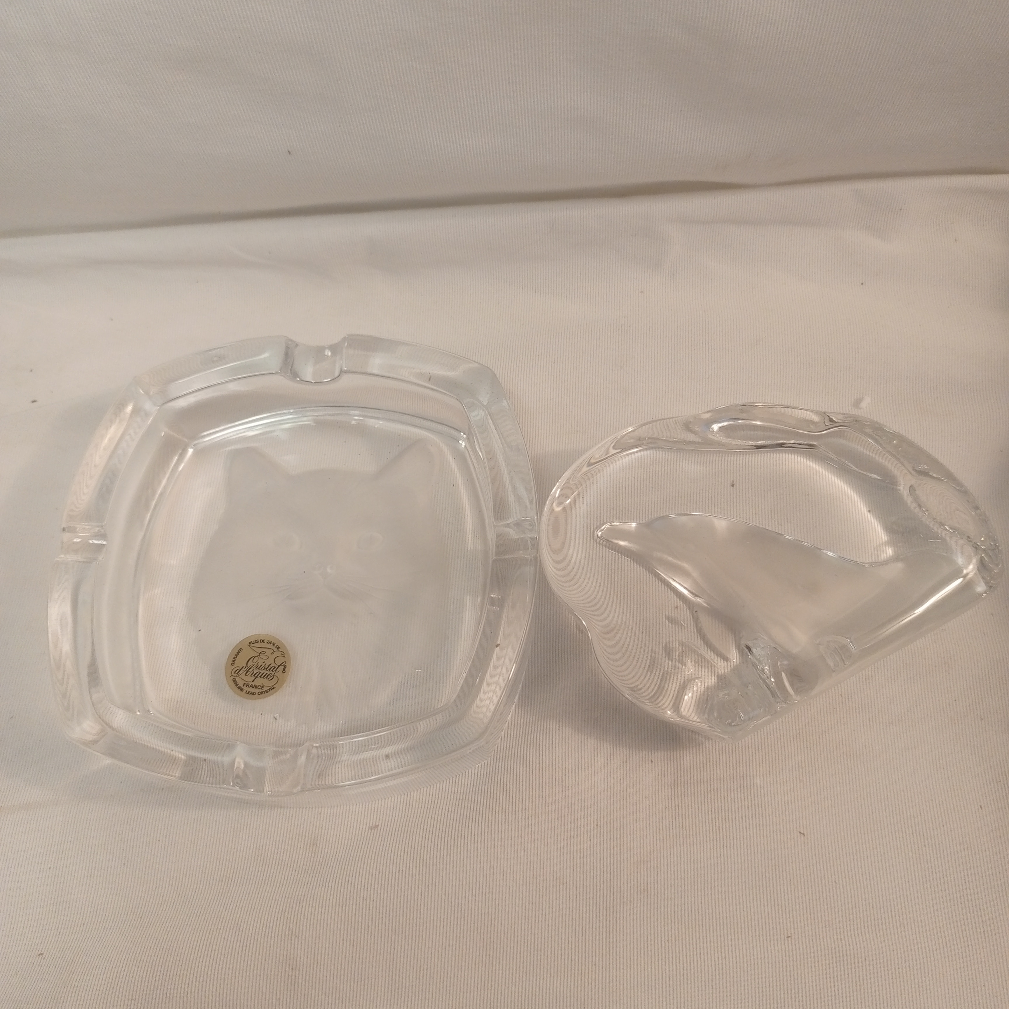 Voir photo 5 de Vintage Cendrier Vide Poche en Cristal d'Arques Vintage Cendrier Vide Poche en Cristal d'Arques État correct reconditionné photo 5