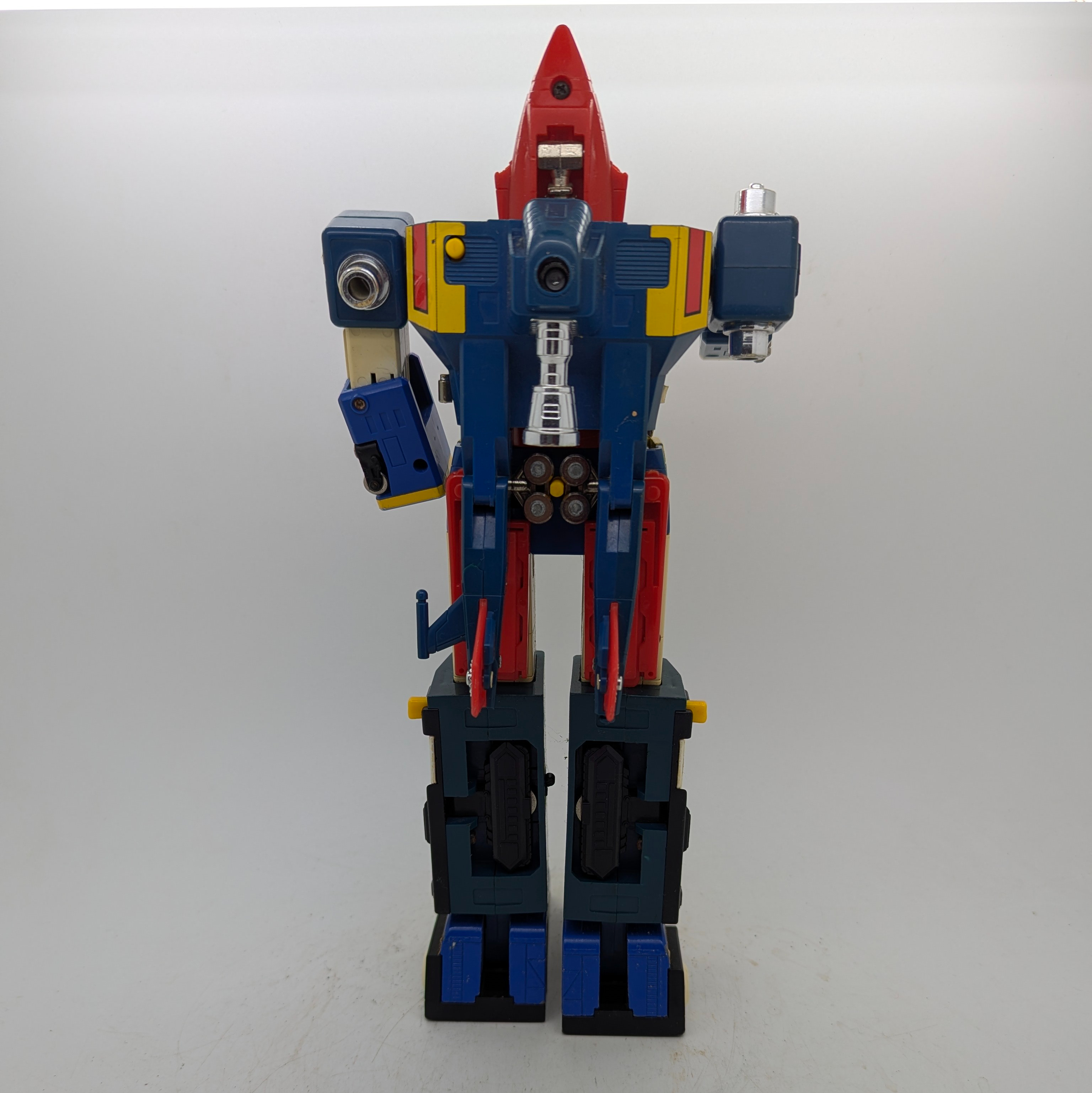 Voir photo 7 de Vintage robot CHANGEMAN BANDAÏ 1985 H: 27 cm incomplet Vintage robot CHANGEMAN BANDAÏ 1985 H: 27 cm incomplet Bon état reconditionné photo 7