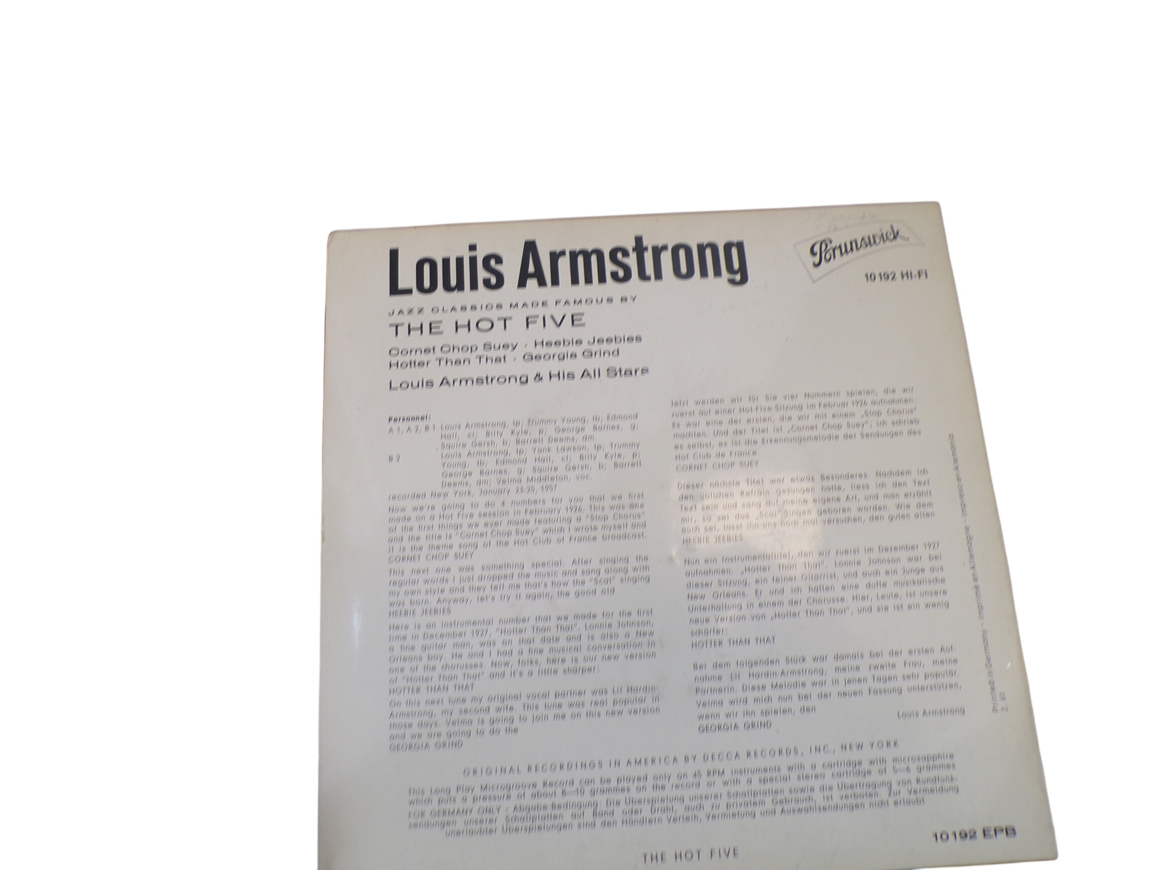 Vinyle 45 Tours EP - Louis Armstrong & His Hot Five (Brunswick) Très bon état - 10,00 € Vinyle 45 Tours EP - Louis Armstrong & His Hot Five (Brunswick) Très bon état reconditionné disponible sur Label Emmaüs
