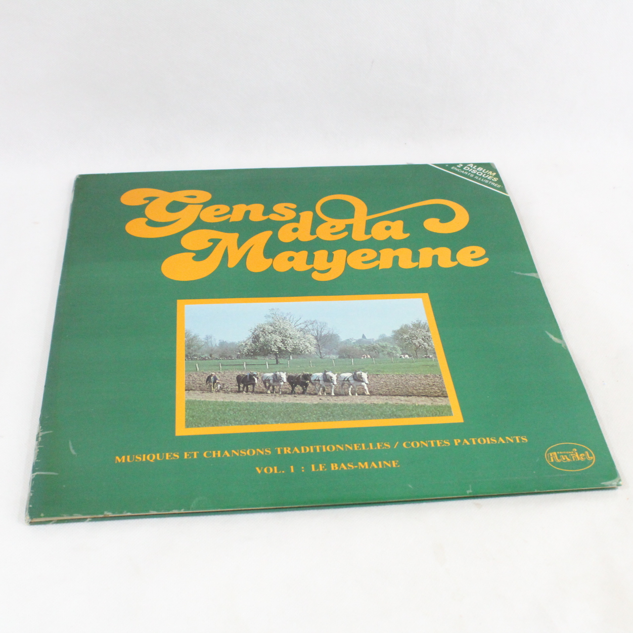 Acheter Vinyle chansons traditionnelles /contes patoisants de la Mayenne Bon état - 35,00 € Vinyle chansons traditionnelles /contes patoisants de la Mayenne Bon état reconditionné disponible sur Label Emmaüs