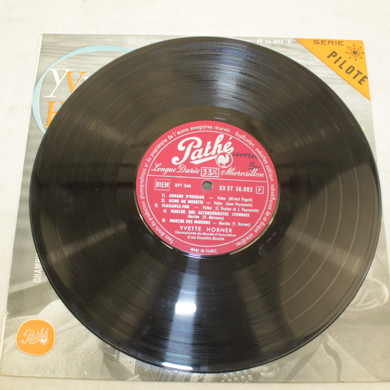 Voir photo 3 de Vinyle d'Yvette Horner Vinyle d'Yvette Horner Bon état reconditionné photo 3