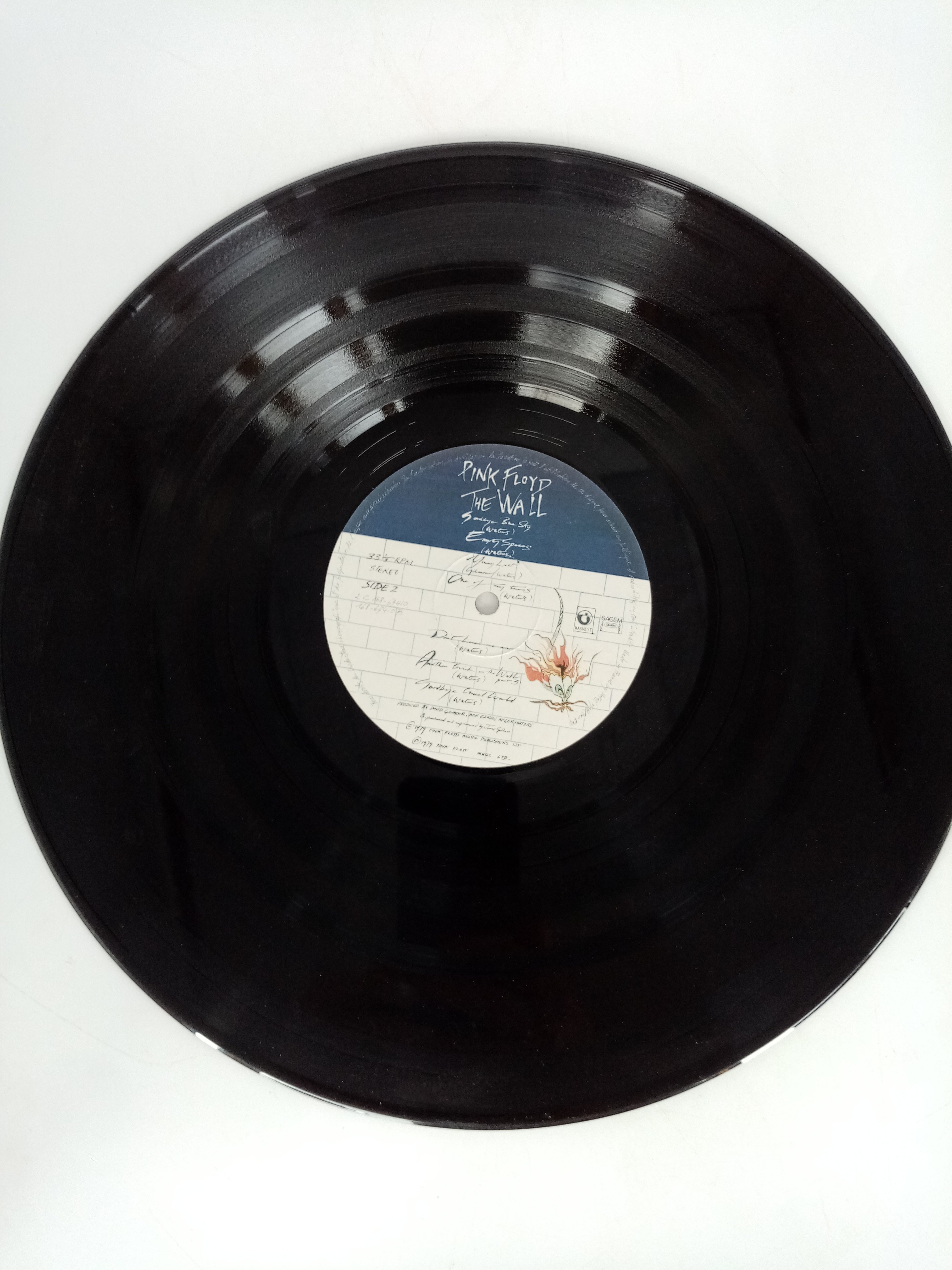 Voir photo 8 de Vinyle double album de PINK FLOYD " The Wall" de 1979 Vinyle double album de PINK FLOYD " The Wall" de 1979 État correct reconditionné photo 8